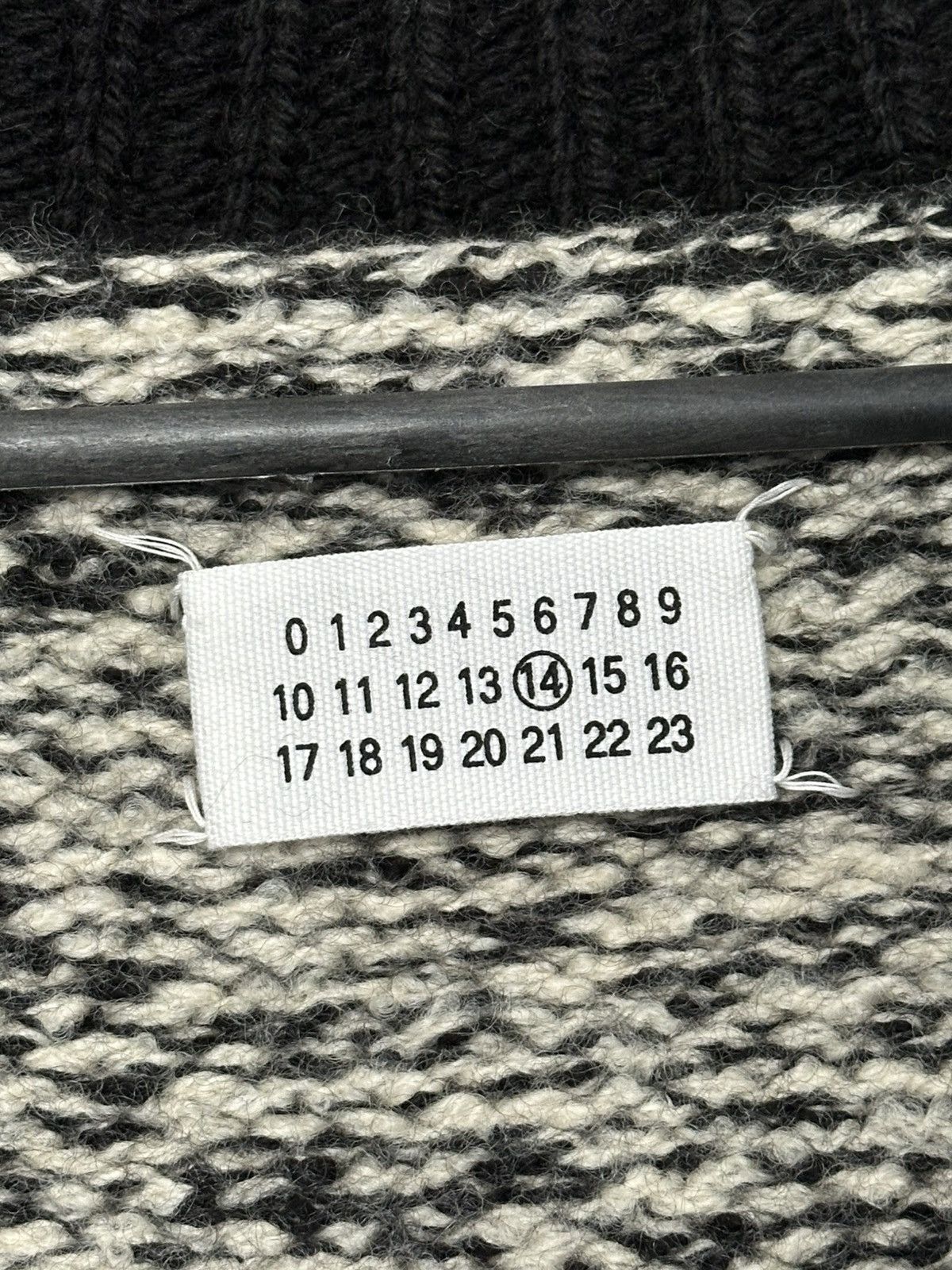 Maison Margiela Maison Martin Margiela Knit Wool Sweater Cardigan Size US L / EU 52-54 / 3 - 9 Thumbnail