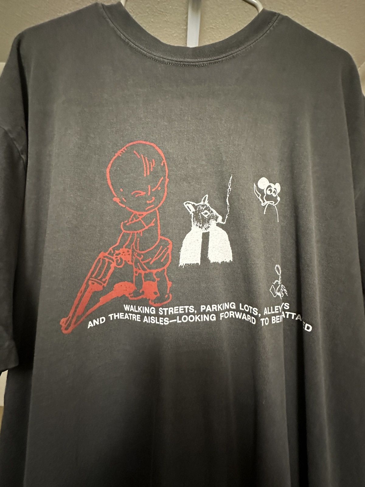 Fucking Awesome Waiting to be attacked tee Size US XXL / EU 58 / 5 - 1 Thumbnail