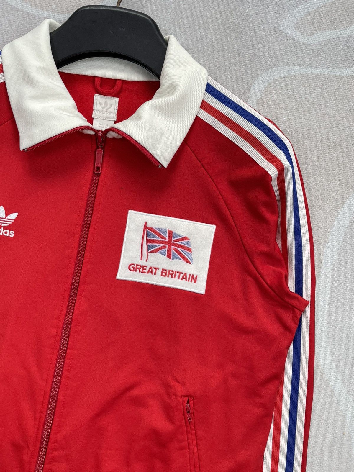 Adidas VINTAGE ADIDAS GREAT BRITAIN TRACKTOP Size US L / EU 52-54 / 3 - 3 Thumbnail