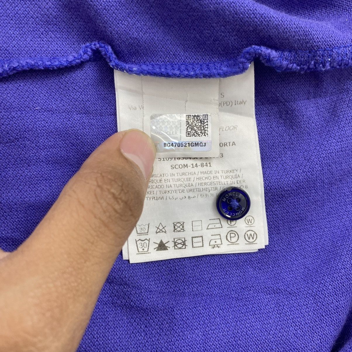 Moncler Vintage Moncler Maglia Manica Corta Polo Shirt Luxury Size US S / EU 44-46 / 1 - 8 Thumbnail