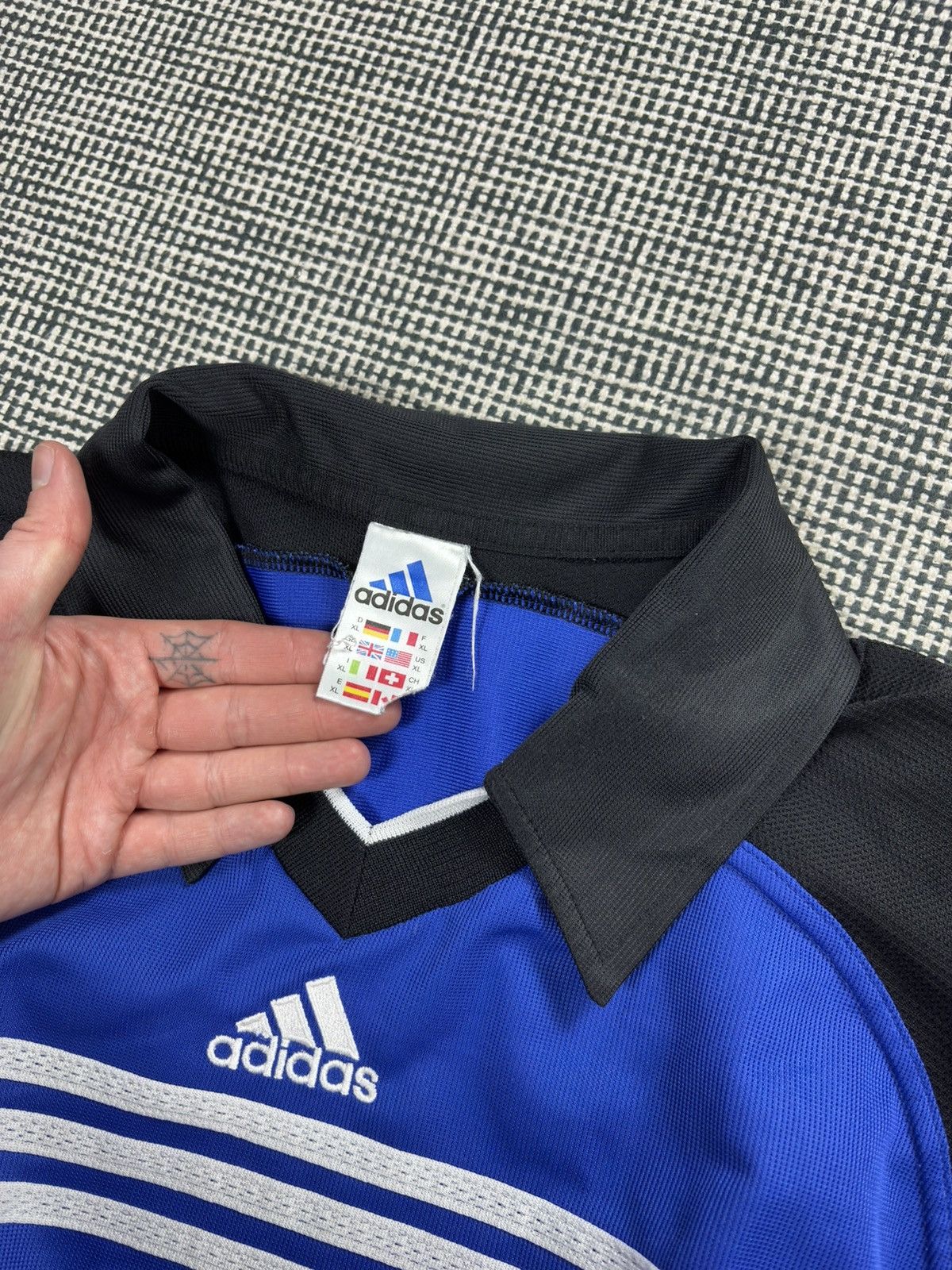 Adidas 90s adidas vintage soccer long sleeve jersey blokecore Size US XL / EU 56 / 4 - 3 Thumbnail