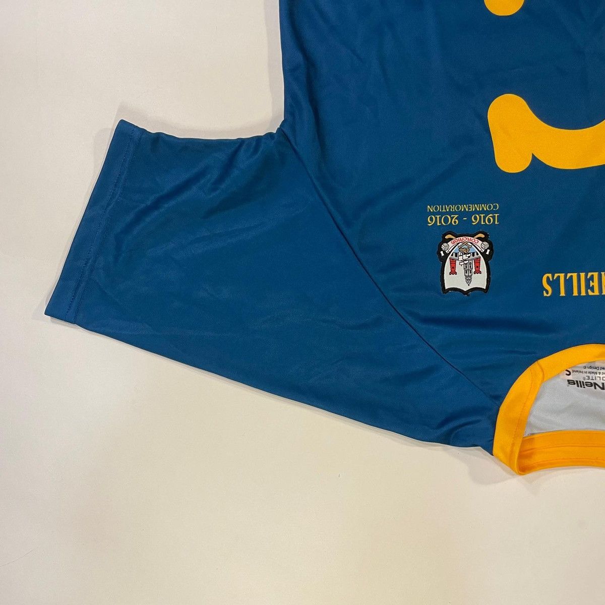 O'Neills Corcaigh 1916-2016 anniversary Cork GAA O’Neills jersey rugb Size US S / EU 44-46 / 1 - 4 Thumbnail
