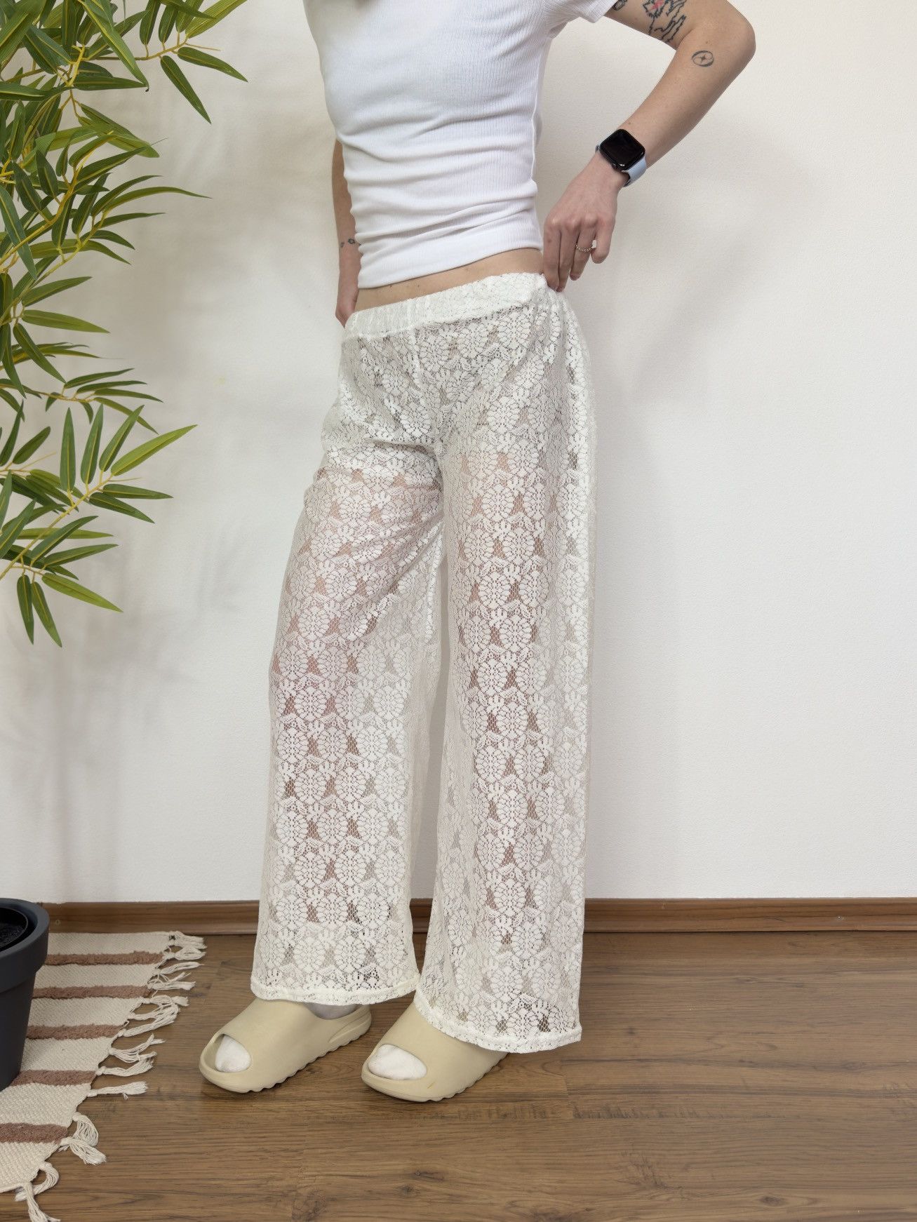 Vintage GUIPURE LACE RUCHES MESH PANTS Size 26" / US 2 / IT 38 - 1 Thumbnail