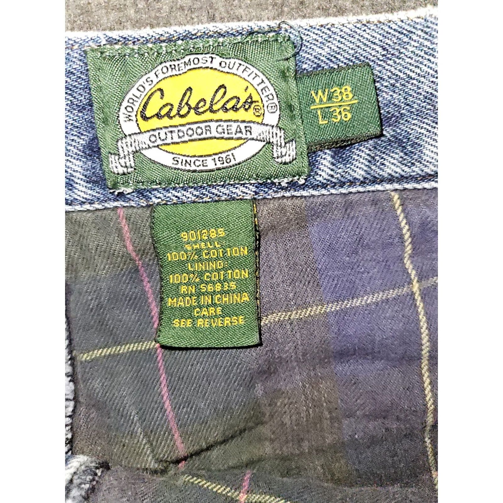 Vintage VINTAGE Cabela's Jeans Men 38x30 Blue Denim Lined High Rise Distressed Regular Rise 90s Outdoors Mens Jeans Size US 38 / EU 54 - 2 Thumbnail