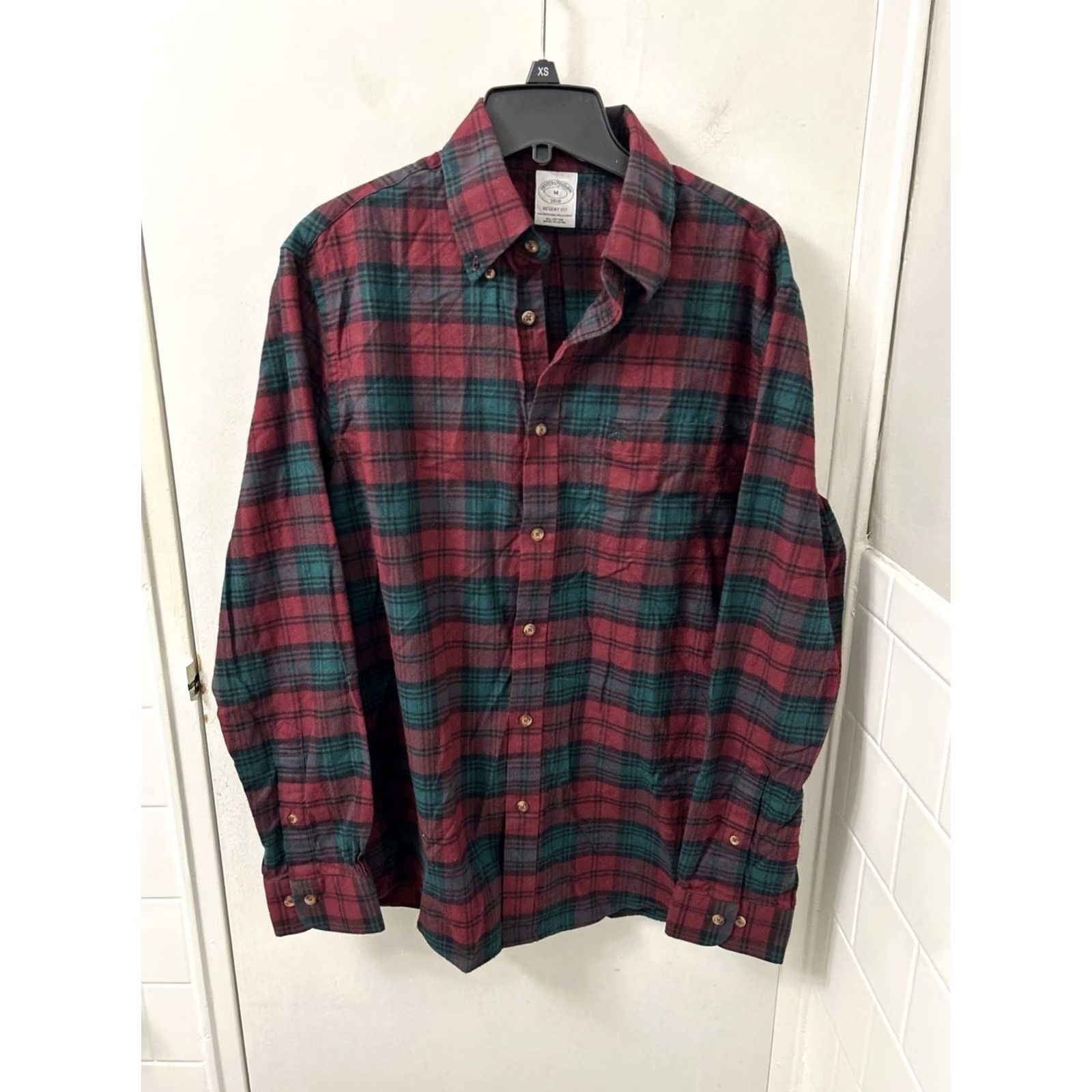 Brooks Brothers Brooks Brothers Original Polo Shirt Mens M Red Green Flannel Button Down L/S Size US M / EU 48-50 / 2 - 2 Thumbnail