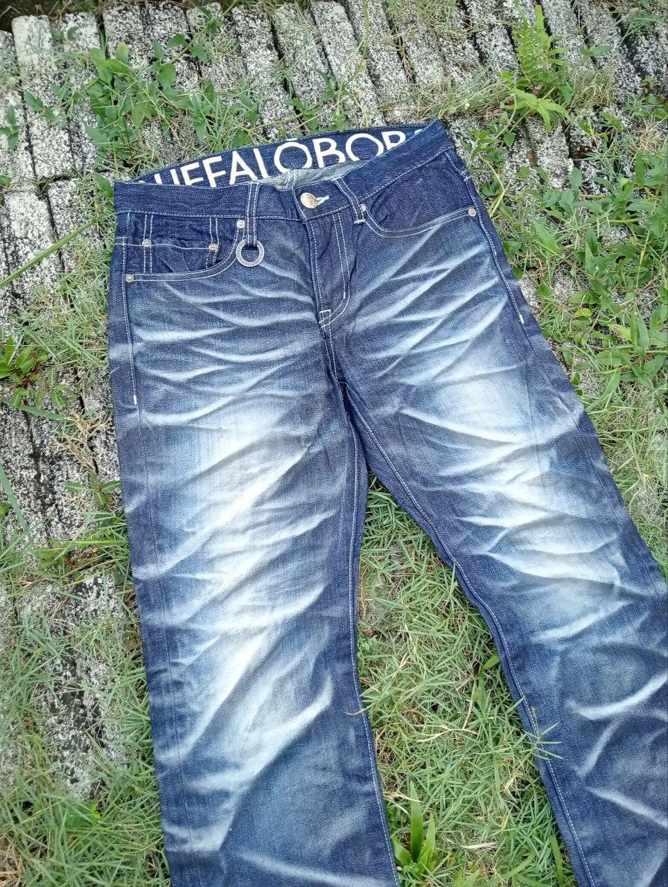 BUFFALO BOBS Vintage Buffalo Bobs Half Dollar Distressed Jeans Size US 30 / EU 46 - 4 Thumbnail