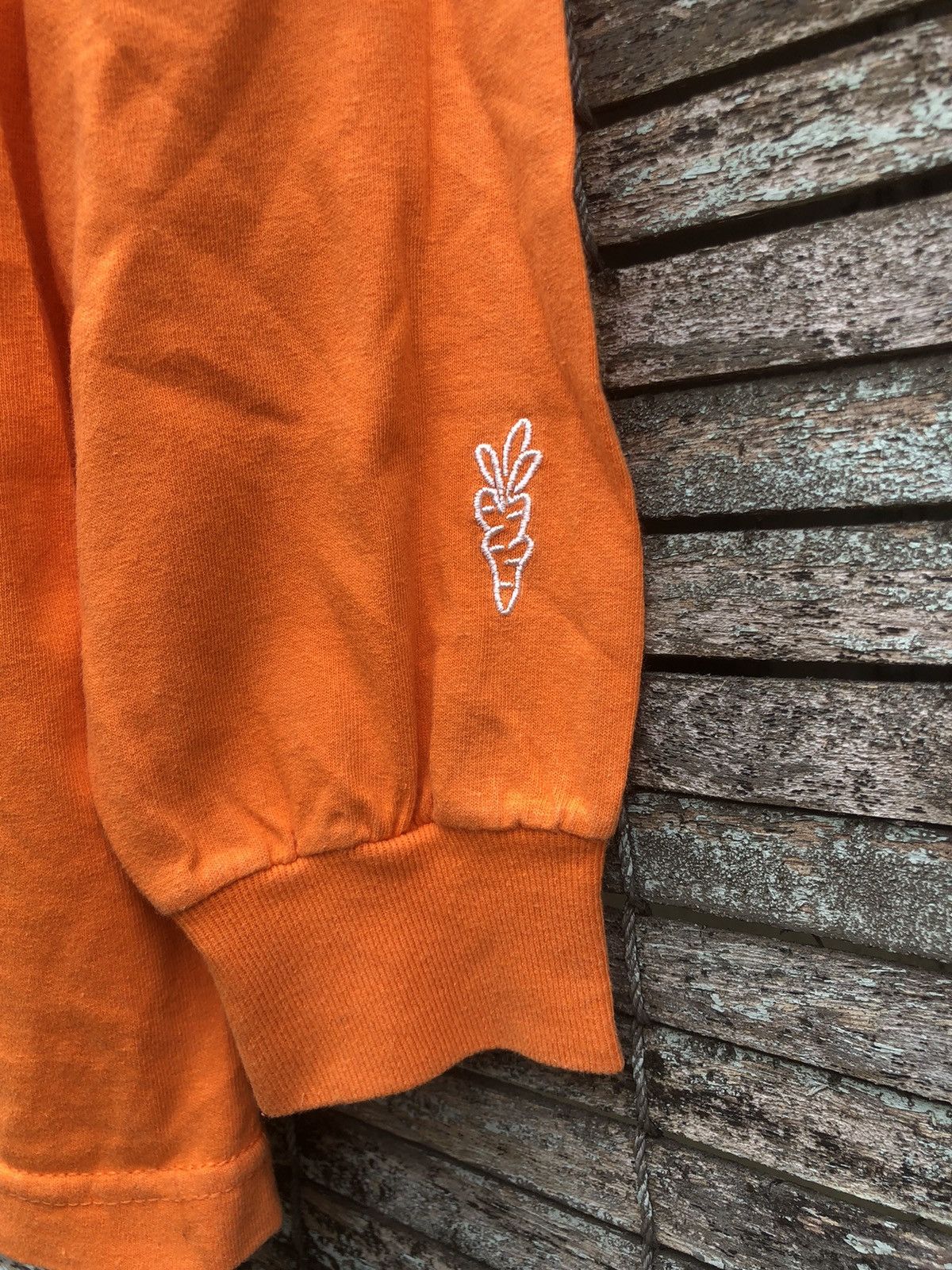 Xlarge Xlarge X Anwar Carrots Spellout Backhit L/S Tshirt Size US M / EU 48-50 / 2 - 12 Thumbnail