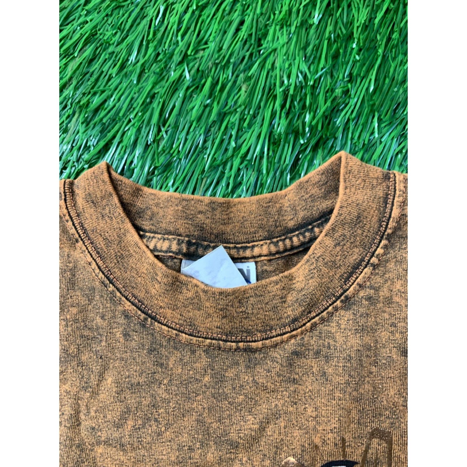 Gildan BIRD TIE DIE 2000'S VTG Y2K BAND SHIRT JERSEY T-SHIRT TEE Gildan SIZE L Shirt Men Brown 2000s Vintage Bird Tie Die Gildan Size L Mens Size US L / EU 52-54 / 3 - 4 Thumbnail