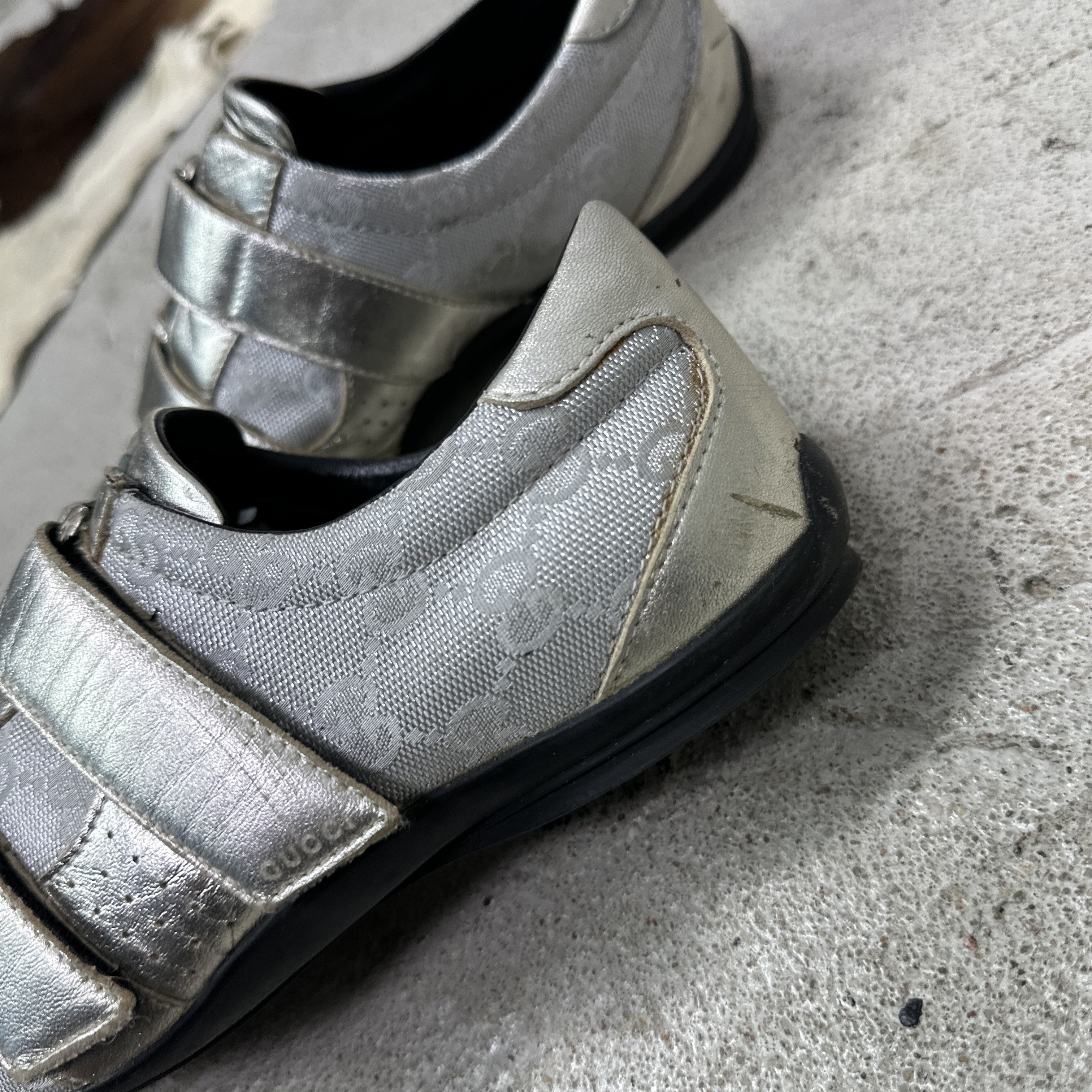 Gucci Vintage Silver Chrome Monogram Gucci Sneakers 00s Size US 6 / IT 36 - 16 Thumbnail