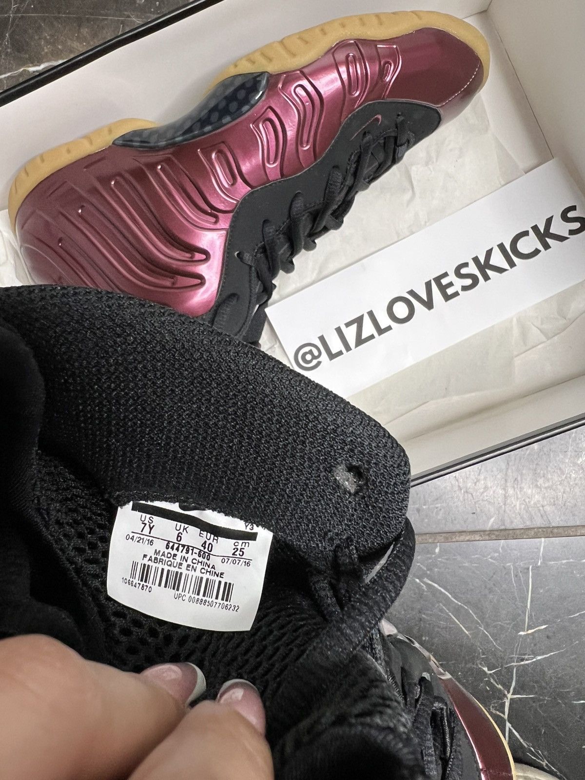 Nike Nike Foamposite One Maroon & Gum (2016) DS GS 7Y! Size US 7 / EU 40 - 7 Thumbnail
