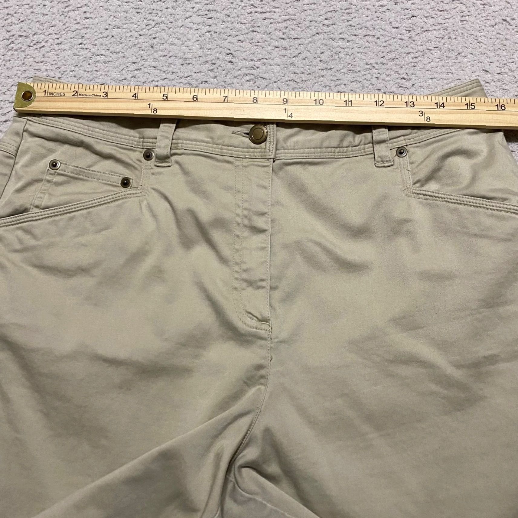 Talbots Talbots Womens Bermuda Shorts Beige Inseam 6" High Rise Walking Beach Outdoor Casual夏? Size 30" / US 8 / IT 44 - 5 Thumbnail