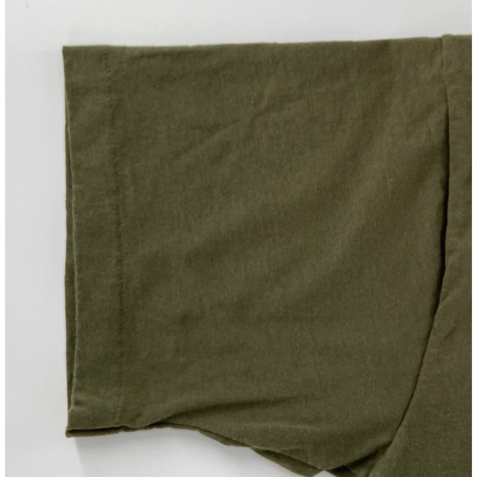 Fruit Of The Loom VINTAGE Fruit of the Loom Lake Geneva WI Crewneck Shirt Adult Medium Olive Green Double-Sided Print 90s City USA Mens Size US M / EU 48-50 / 2 - 4 Thumbnail