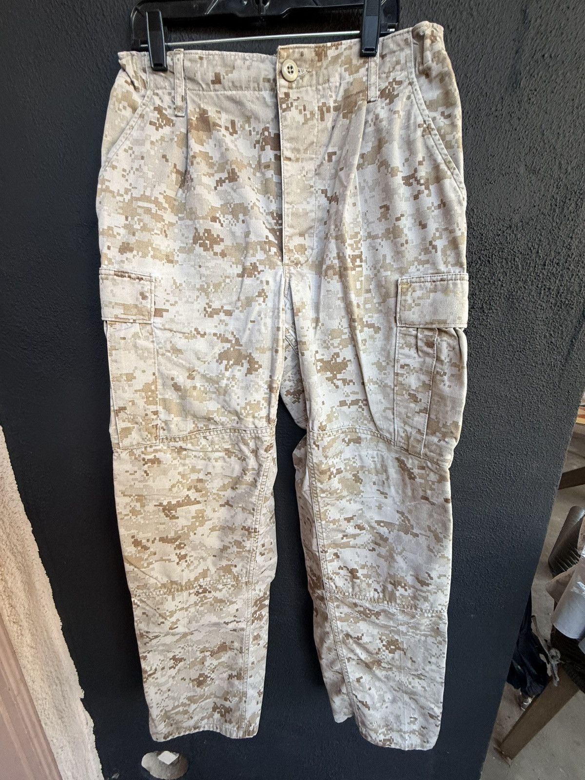 Vintage Vintage USMC Desert Camo Cargo Pants 27”-32” Size US 30 / EU 46 - 1 Thumbnail