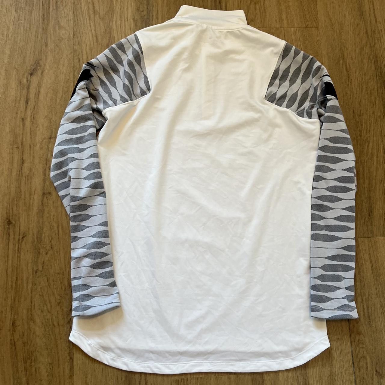 Nike Portsmouth White and grey Nike Dri-Fit Football Drill rap Size US M / EU 48-50 / 2 - 2 Thumbnail