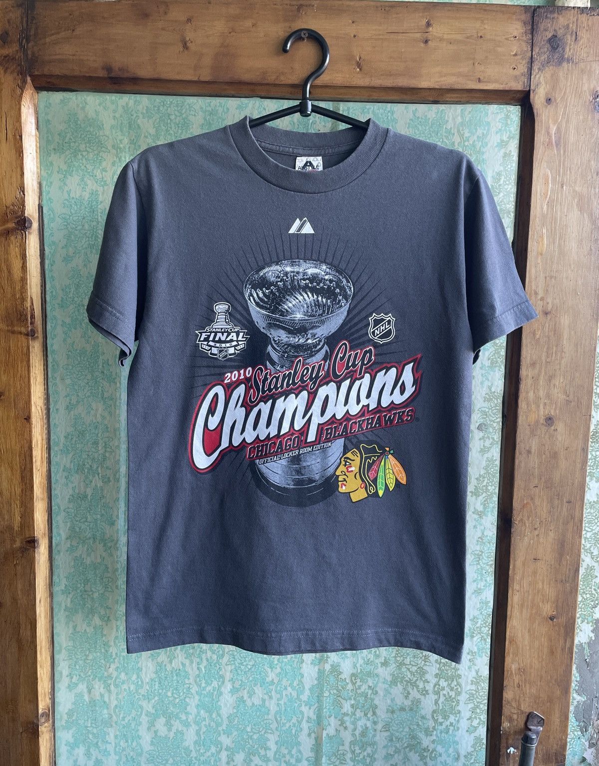 NHL Chicago BlackHawks Stanley Cup 2010 Champions NHL T Shirt Size US S / EU 44-46 / 1 - 1 Thumbnail