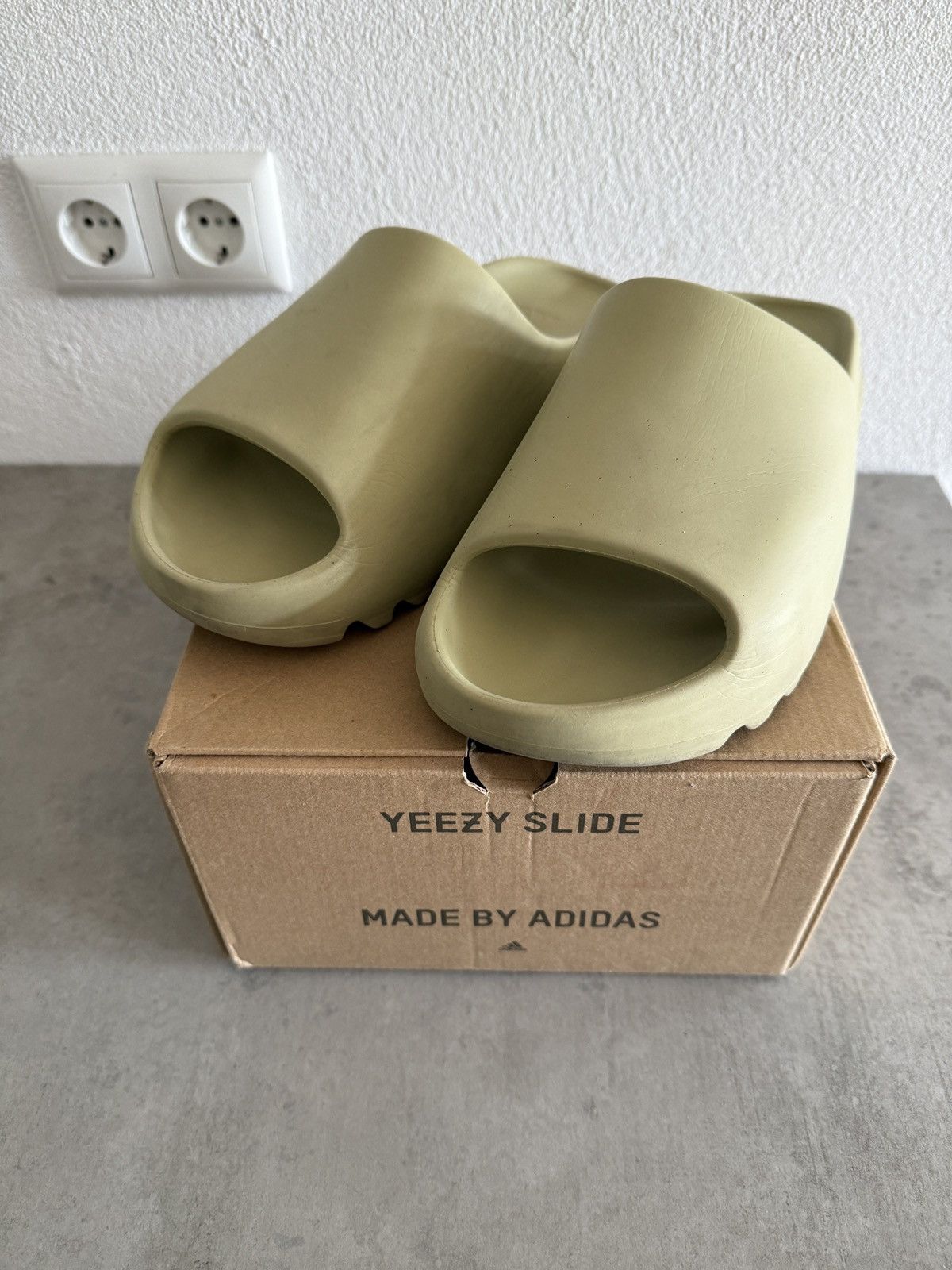 Adidas × Kanye West Yeezy Slides Resin Size US 11 / EU 44 - 1 Thumbnail