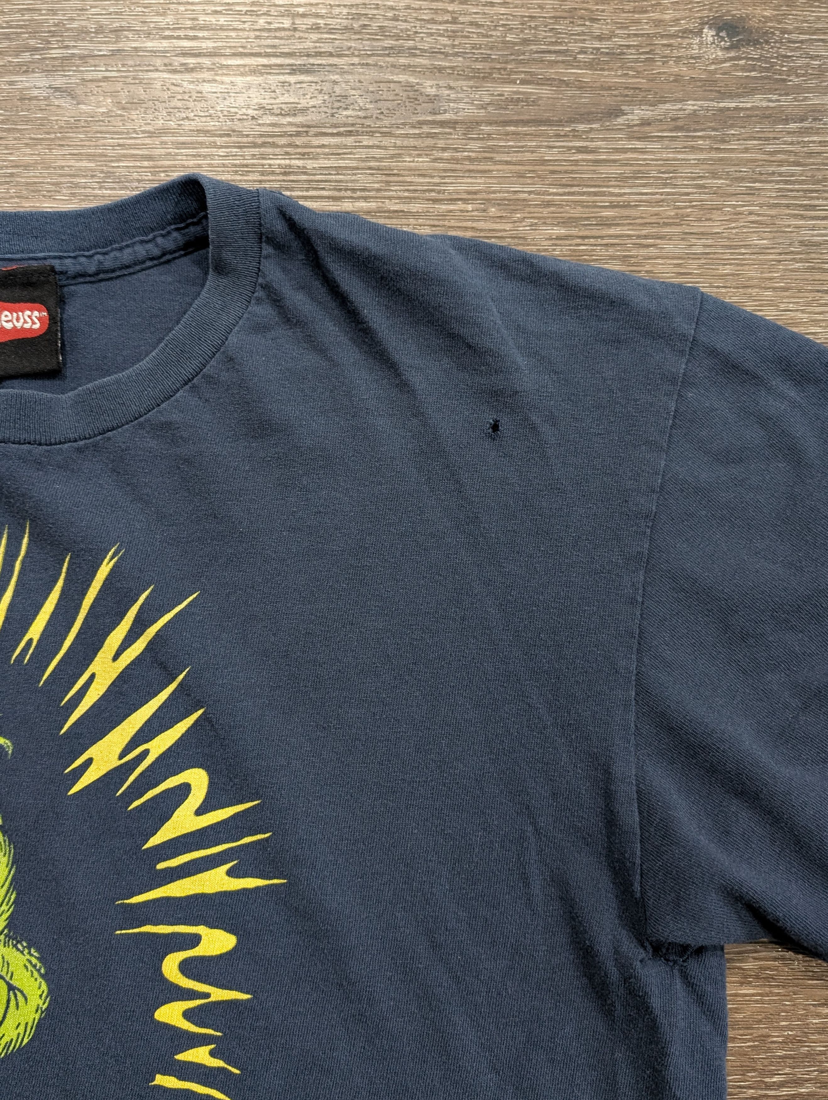 Vintage Dr. Seuss The Grinch "I'm kind of a big deal" t-shirt Size US M / EU 48-50 / 2 - 3 Thumbnail