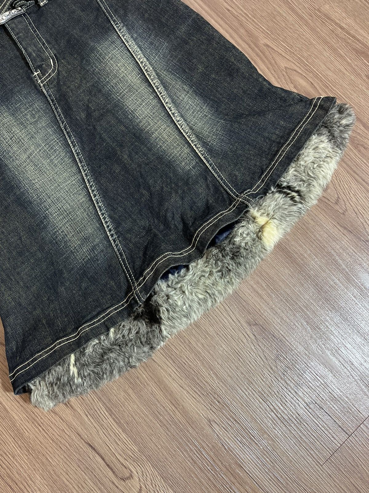 Japanese Brand Y2K Bangbang Blackwashed Fur Midi Skirt Size US 33 - 5 Thumbnail