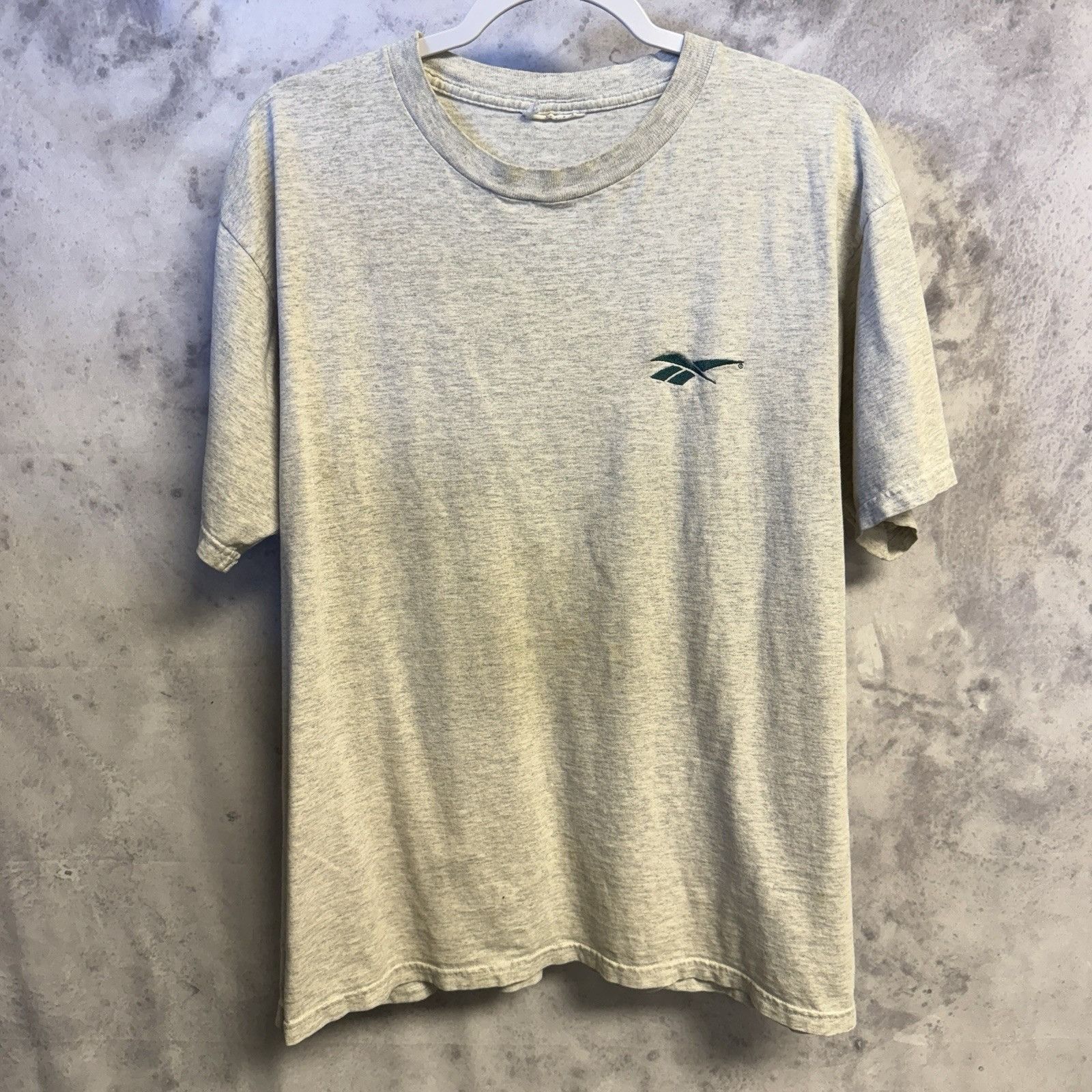 Reebok Vintage 90s Reebok T Shirt Mens XL 22x26 Heather Gray Short Size US XL / EU 56 / 4 - 1 Thumbnail