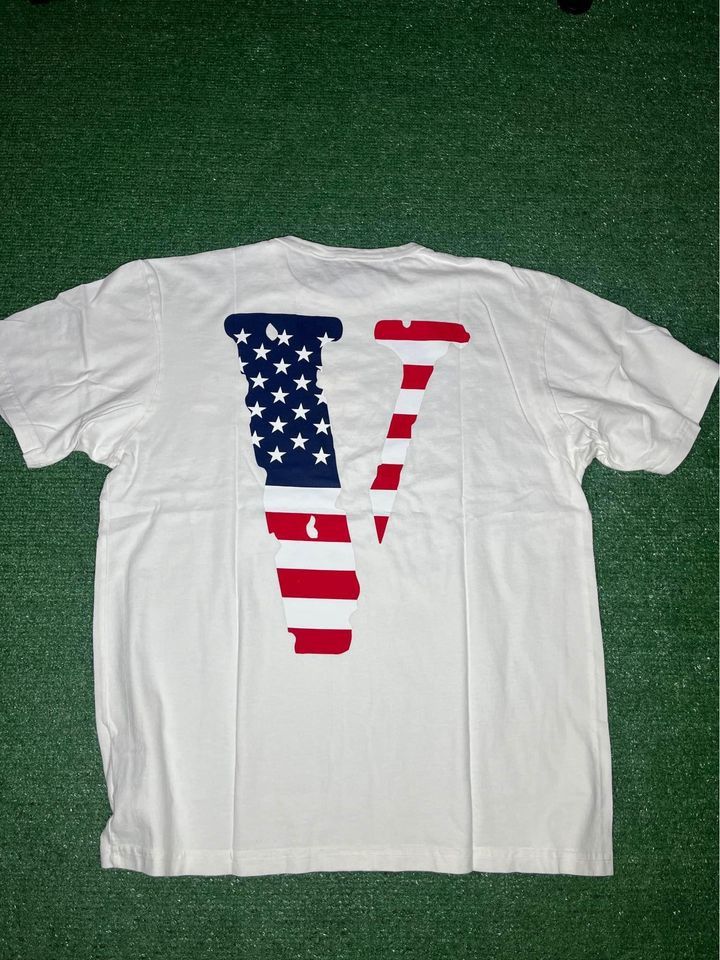 Vlone Vlone USA Friends T-shirt Size L Size US L / EU 52-54 / 3 - 5 Thumbnail
