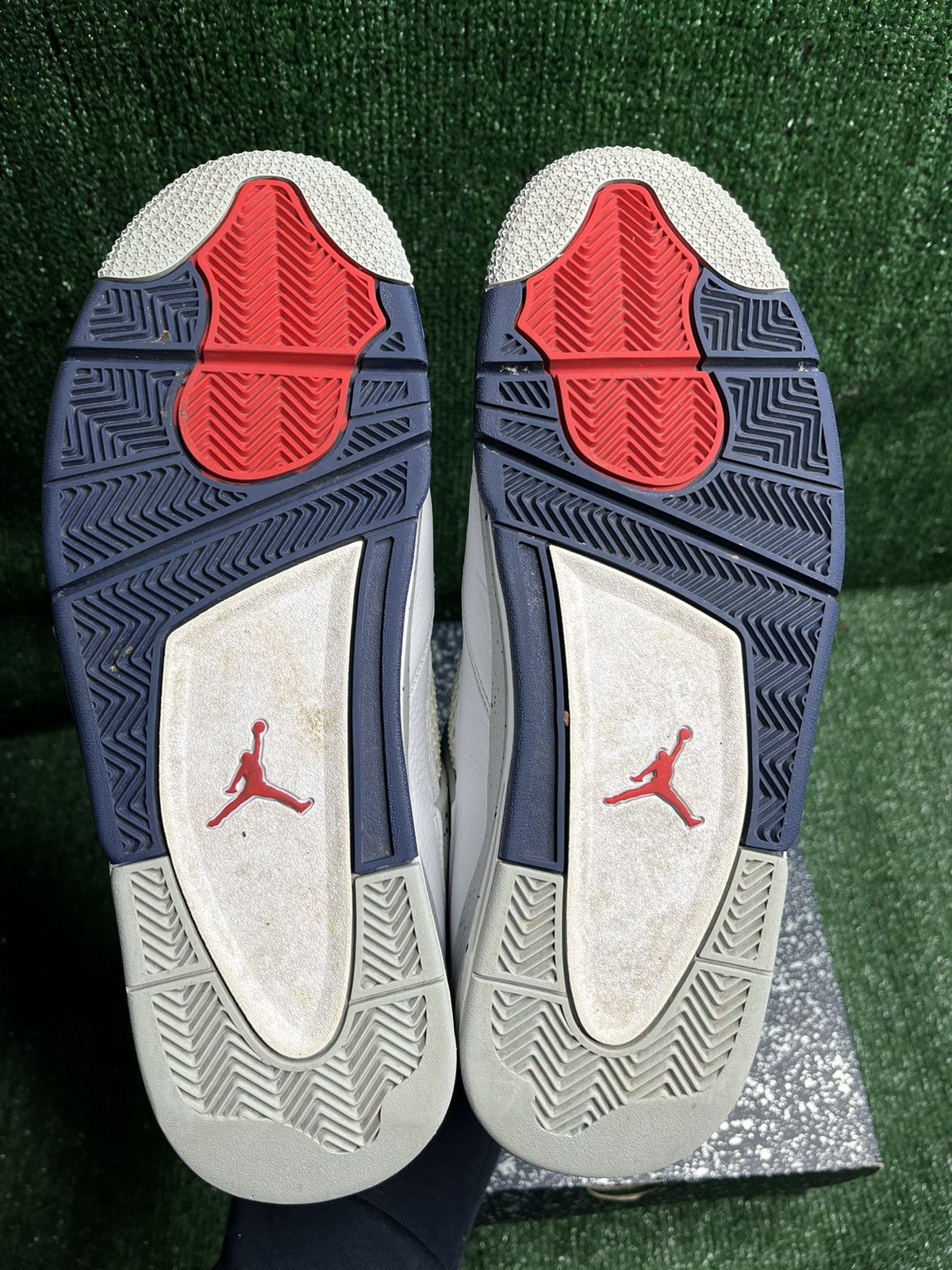 Jordan Brand Air Jordan Midnight Navy 4 Size US 12 / EU 45 - 5 Thumbnail