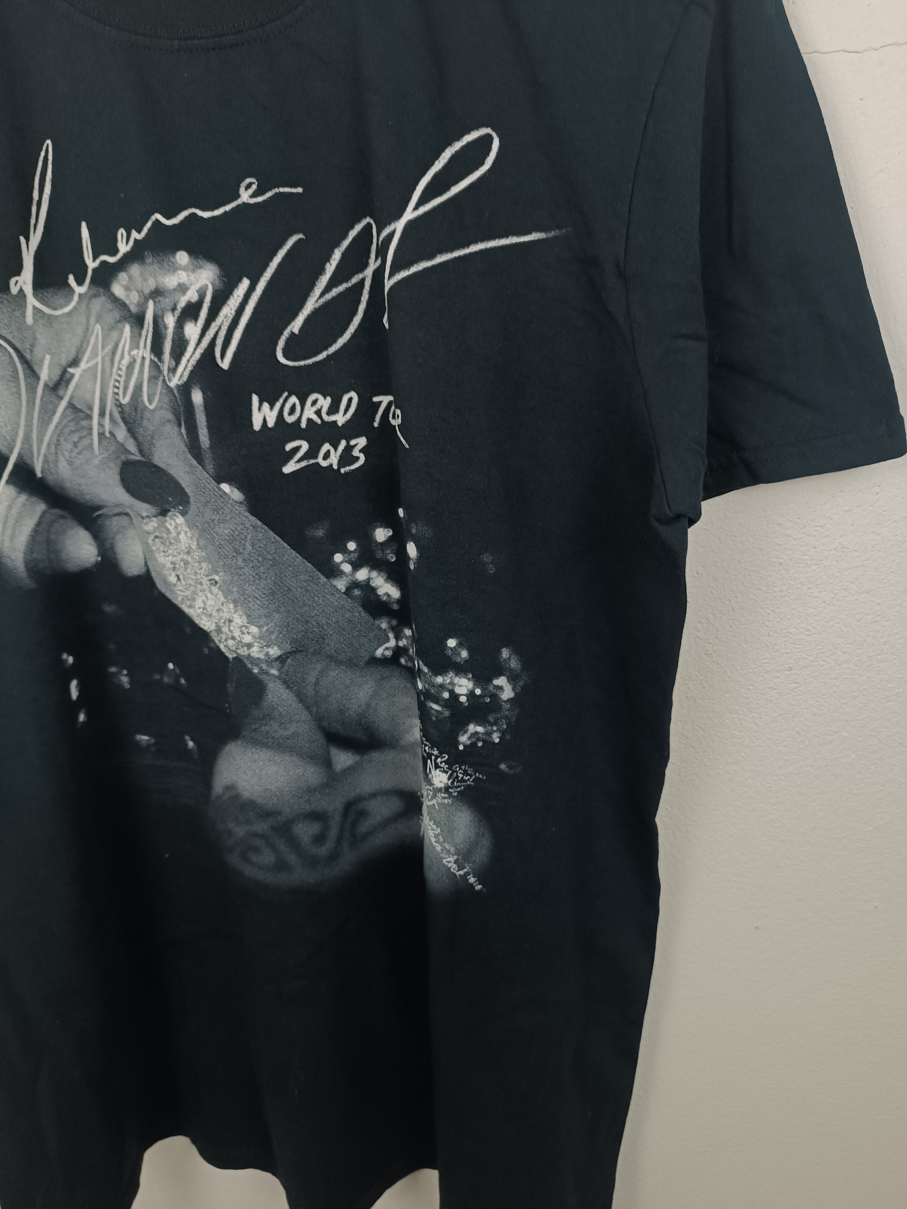 Rap Tees VINTAGE 2013 RIHANNA DIAMONDS WORLD TOUR TEE asap rocky Size US M / EU 48-50 / 2 - 7 Thumbnail