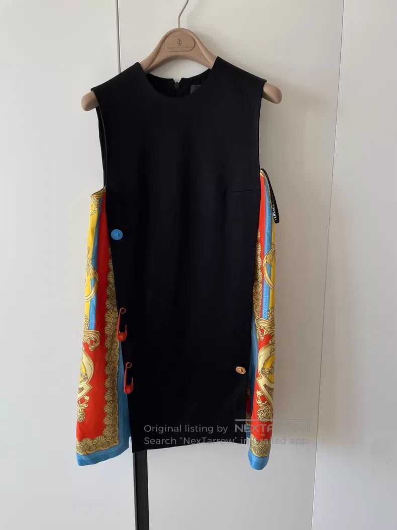 Versace Versace dress Size XS / US 0-2 / IT 36-38 - 1 Thumbnail