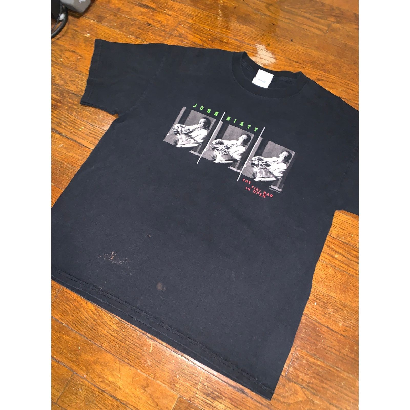 Band Tees × Vintage John Hiatt 2002 Tiki Bar Is Open Tour Black L Band Tee Size US L / EU 52-54 / 3 - 6 Thumbnail