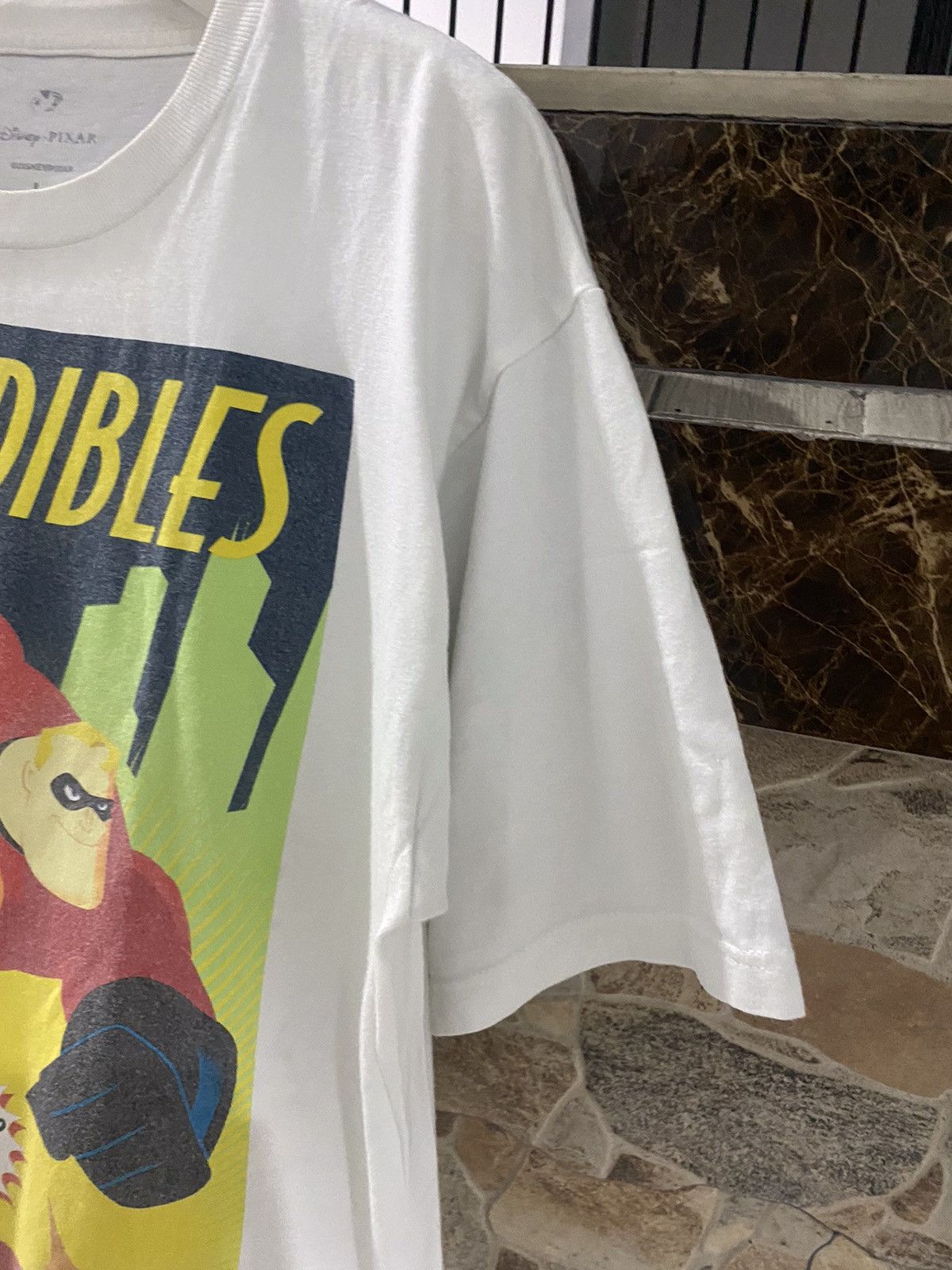 Disney × Vintage 💸NEEDGONE💸The incredibles superhero at your service! Tshirt Size US L / EU 52-54 / 3 - 2 Thumbnail