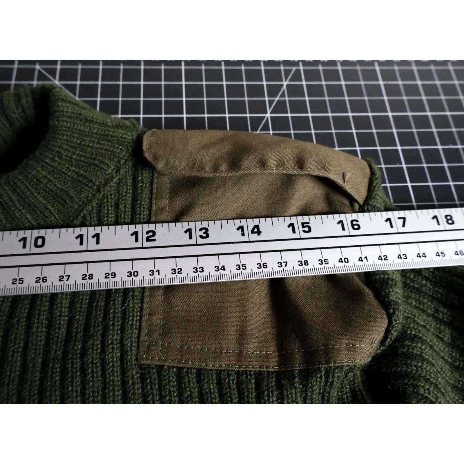Commando US Army Sweatwear Wool Pullover Sweater Long Sleeve Crew Neck Slim Epaulets Green Large 42 Men's Size US L / EU 52-54 / 3 - 7 Thumbnail