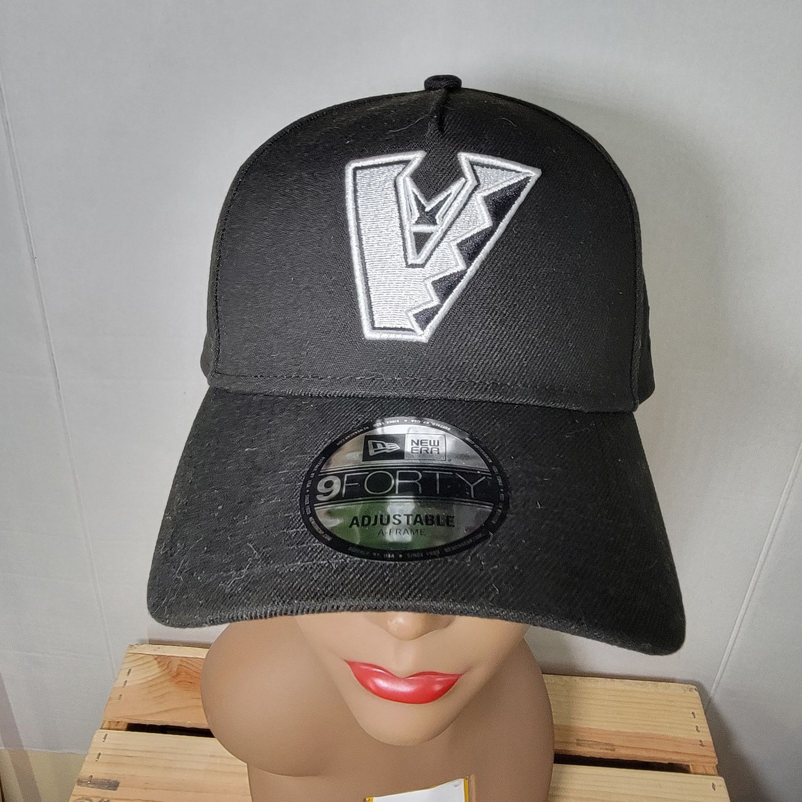 New Era New Era Arizona Diamondbacks Upside Down Logo Ballcap - NWT Size ONE SIZE - 1 Thumbnail