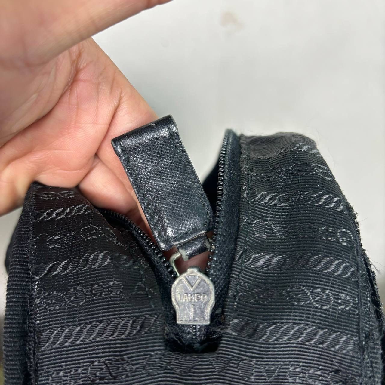 Prada Vintage Prada Vela Nylon Messenger Bag Black V161 Tessuto Size ONE SIZE - 15 Thumbnail