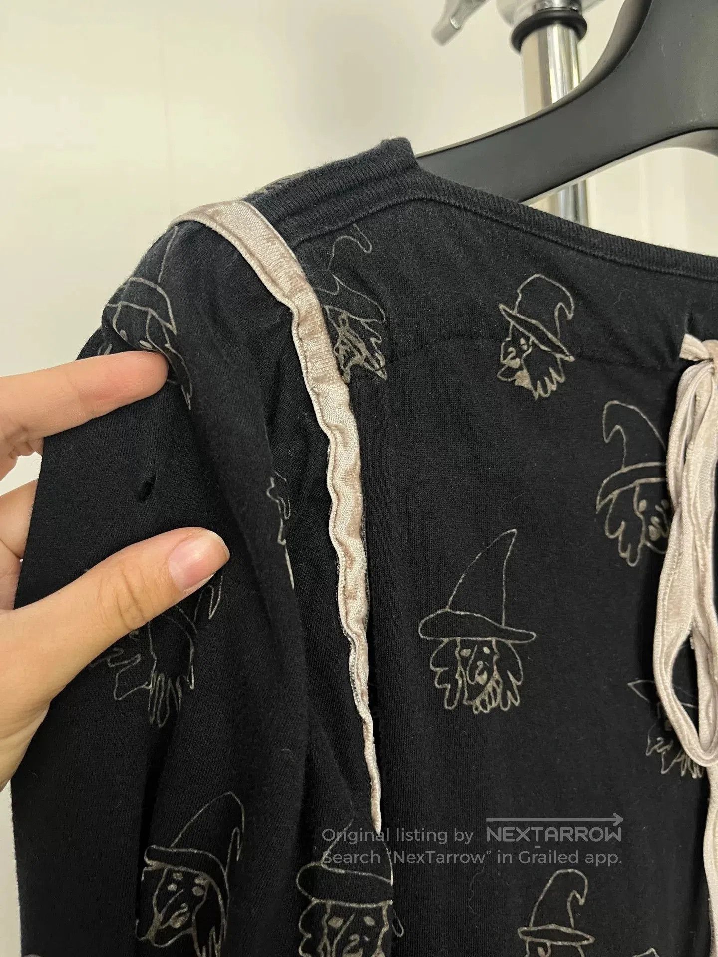 Undercover classic long sleeve witch print top. Size S / US 4 / IT 40 - 3 Thumbnail