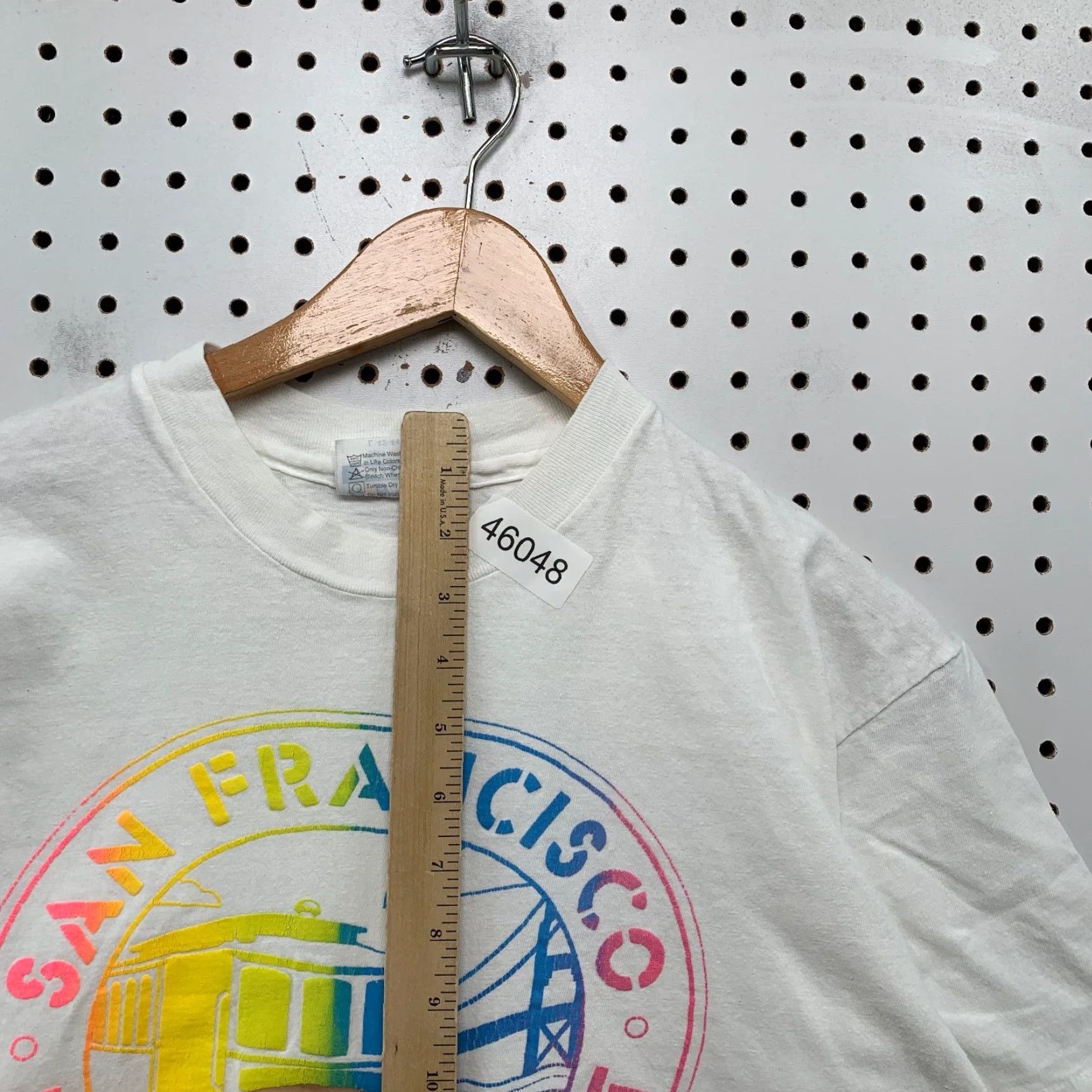 Hanes VINTAGE Hanes Beefy-T San Francisco Shirt Mens L White Cotton USA 80s California Hippie Hipster Graphic Print Crew Neck Short Sleeve Decade 1990s Mens Size US L / EU 52-54 / 3 - 7 Thumbnail