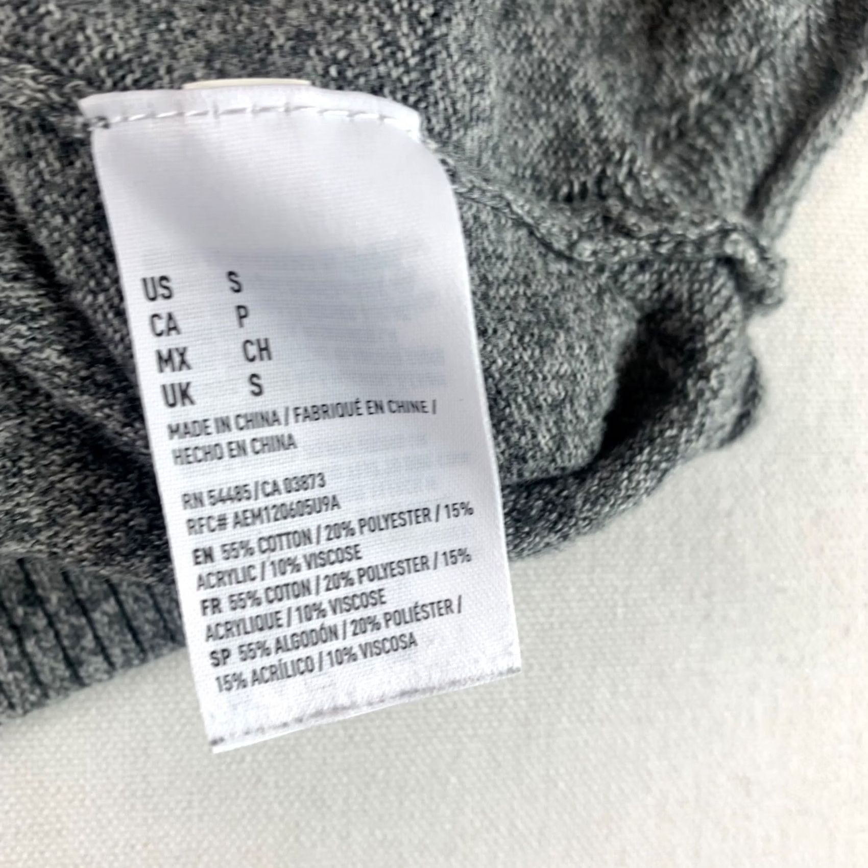 American Eagle Outfitters AMERICAN EAGLE Sweater Gray Mens Small Long Sleeve V-Neck Pullover Size US S / EU 44-46 / 1 - 2 Thumbnail