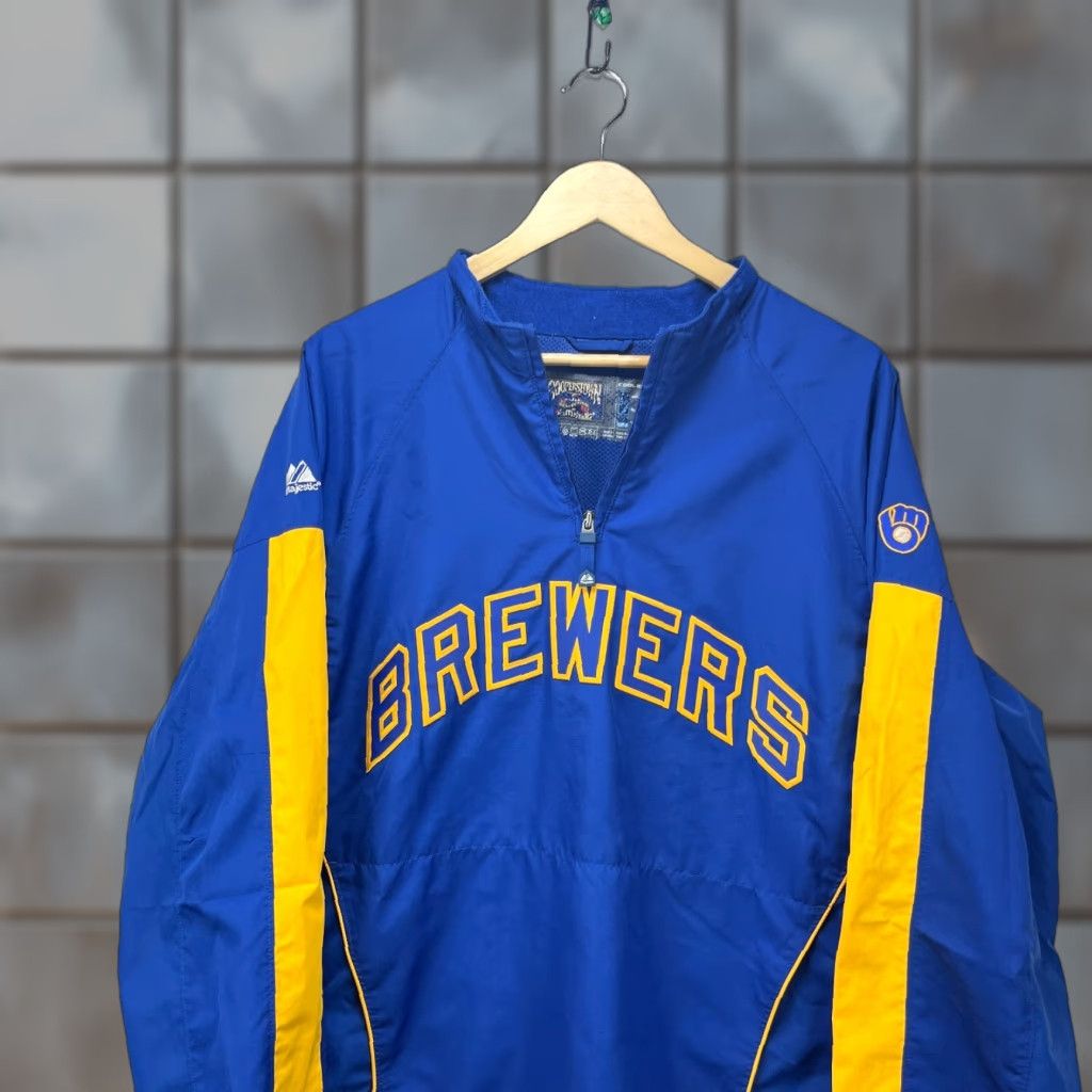 Vintage VINTAGE Majestic Milwaukee Brewers Windbreaker Jacket M Men Blue Nylon Size US M / EU 48-50 / 2 - 1 Thumbnail