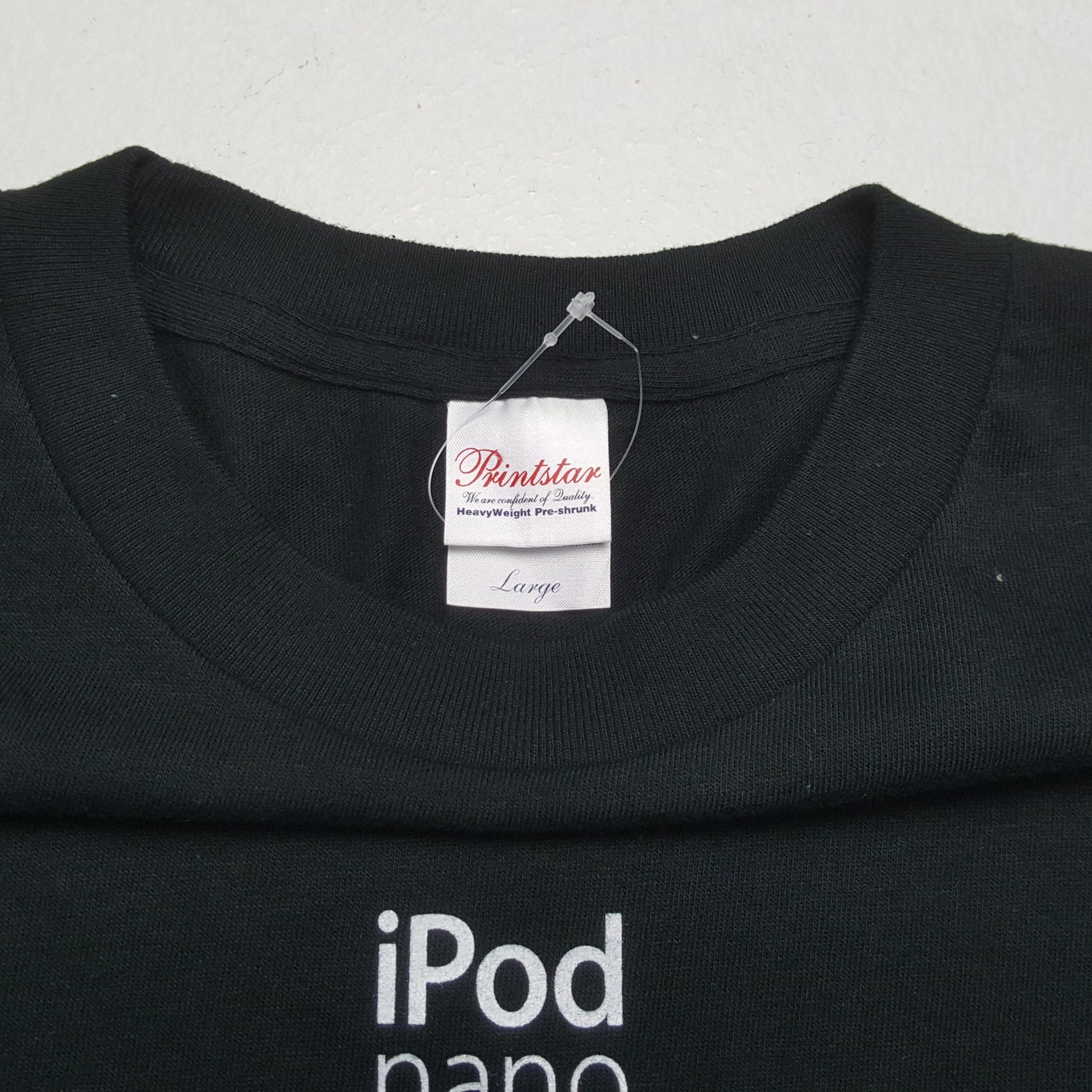 Apple × Black Apple × Vintage Vintage APPLE Technology Company IPOD MINI Promo T-Shirt Size US L / EU 52-54 / 3 - 7 Thumbnail