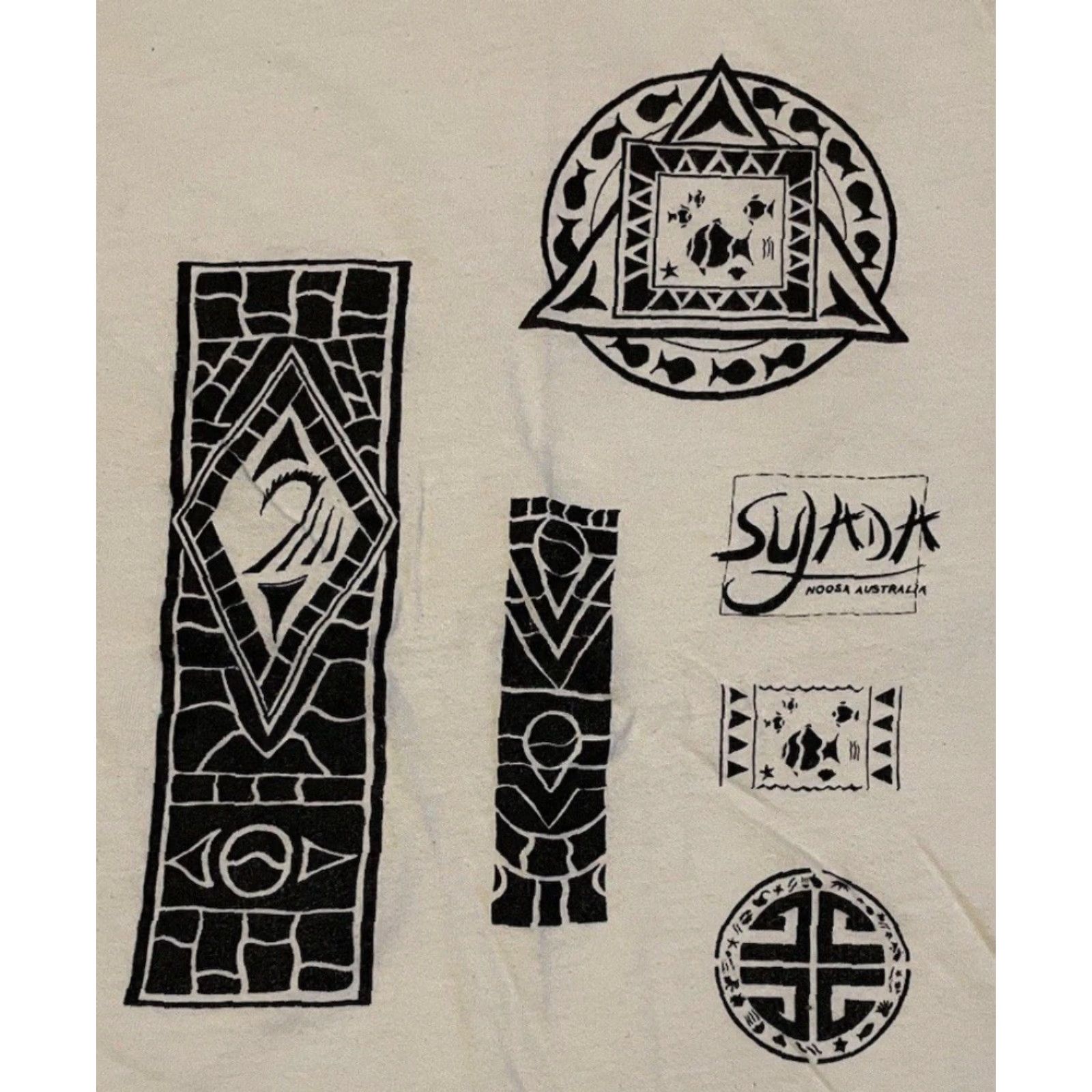 Vintage VINTAGE Noosa Australia Tribal Art Shirt S White Beach Water 90s 80s Grunge Surf Punk Retro Band Graphic Tee Mens Size US S / EU 44-46 / 1 - 2 Thumbnail