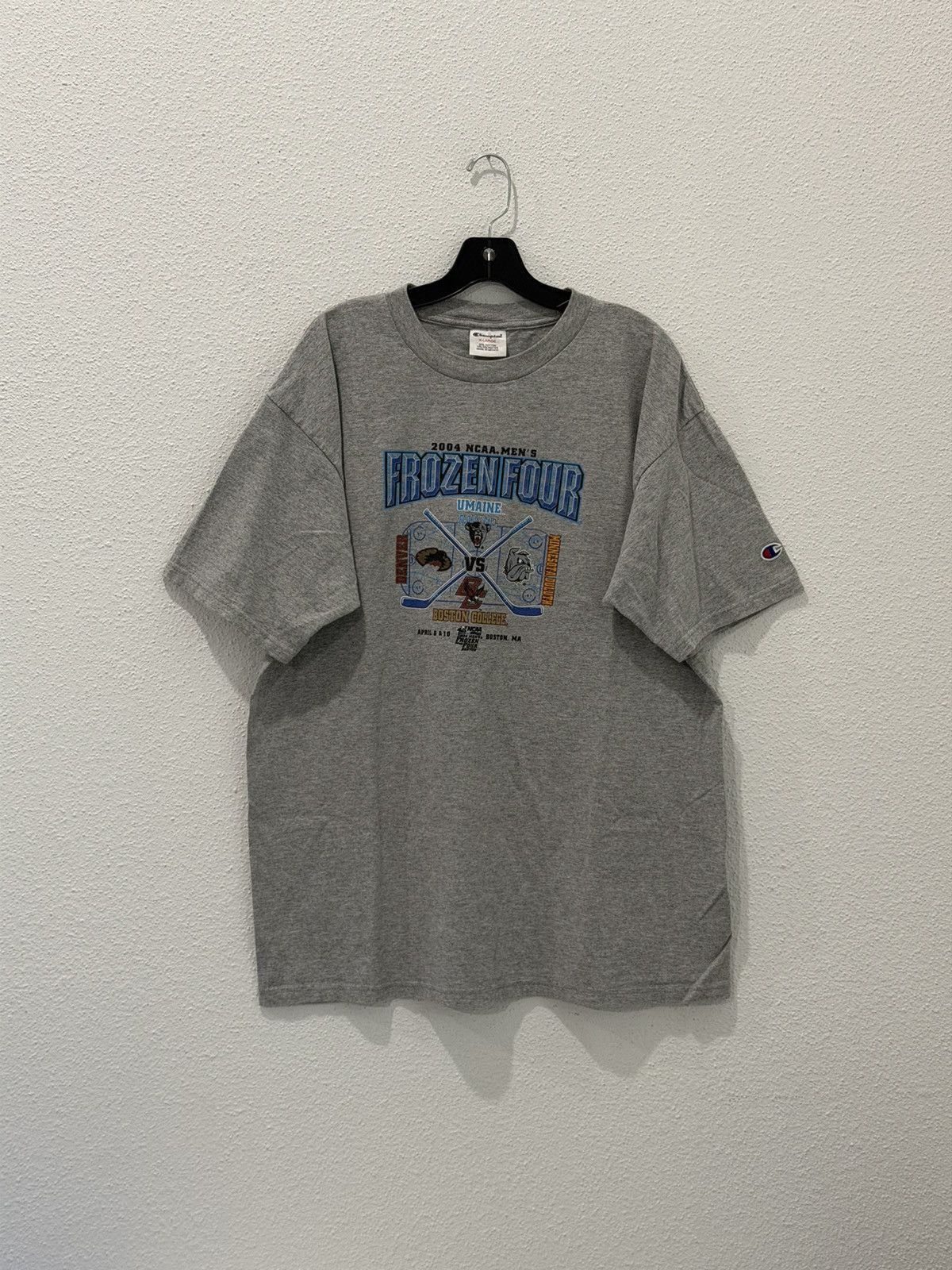 Champion Vintage Y2K Champion NCAA 2004 Frozen Four Boston T Shirt XL Size US XL / EU 56 / 4 - 1 Thumbnail