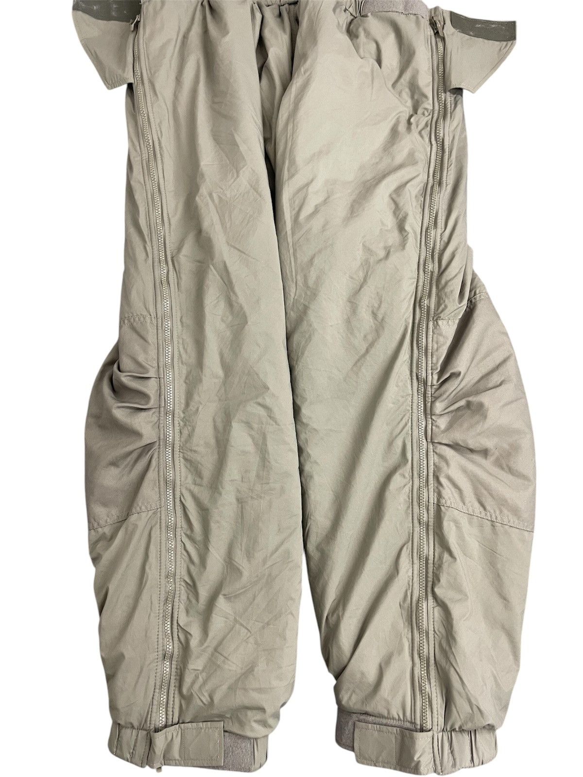 Japanese Brand HYPEBEAST LOOSE BIG PANTS PUFFER STREETWEAR EXTREME COLD Size US 34 / EU 50 - 3 Thumbnail