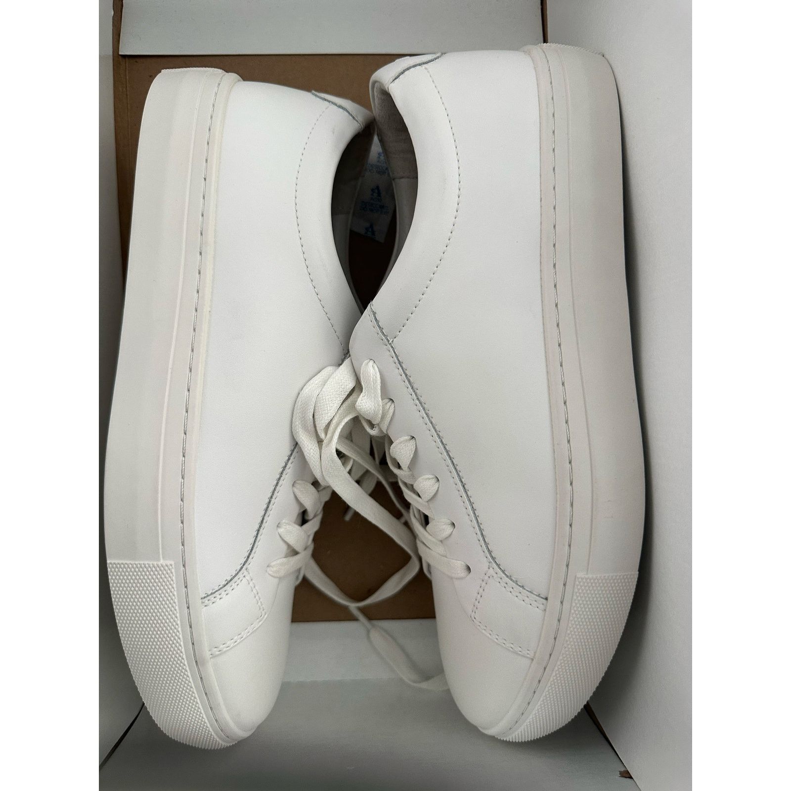 New Republic New Republic Kurt Triple White Men's 7/ Women 8.5 Size US 8.5 / IT 38.5 - 11 Thumbnail