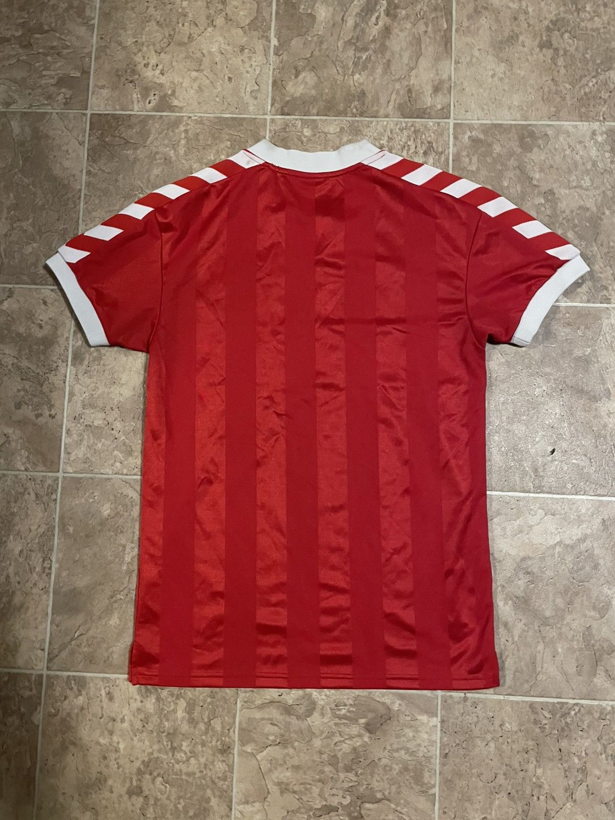Hummel Middlesbrough Jersey Vintage Style Soccer Kit Size Small Size US S / EU 44-46 / 1 - 3 Thumbnail