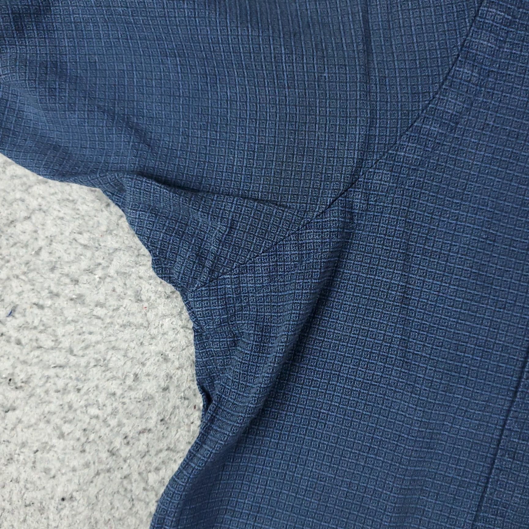 Vintage Greg Norman Button-Up Shirt Men’s Medium Blue Check Short Sleeve Casual Modern Size US M / EU 48-50 / 2 - 3 Thumbnail