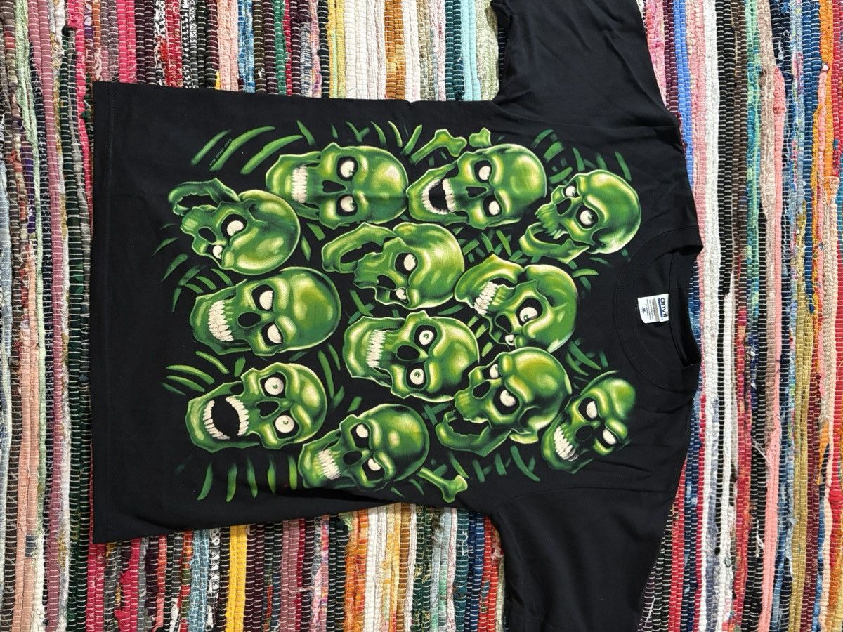 2001 Anvil Vintage Skulls Glow In The Dark Tee