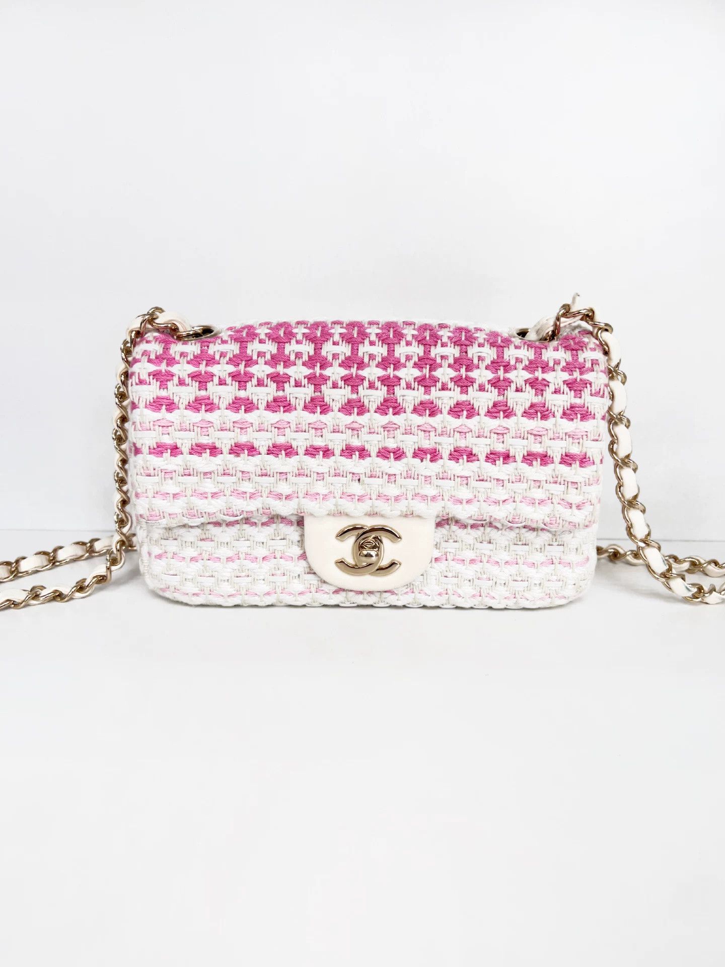 Chanel Pre-loved Bag Very good condition Size ONE SIZE - 1 Thumbnail
