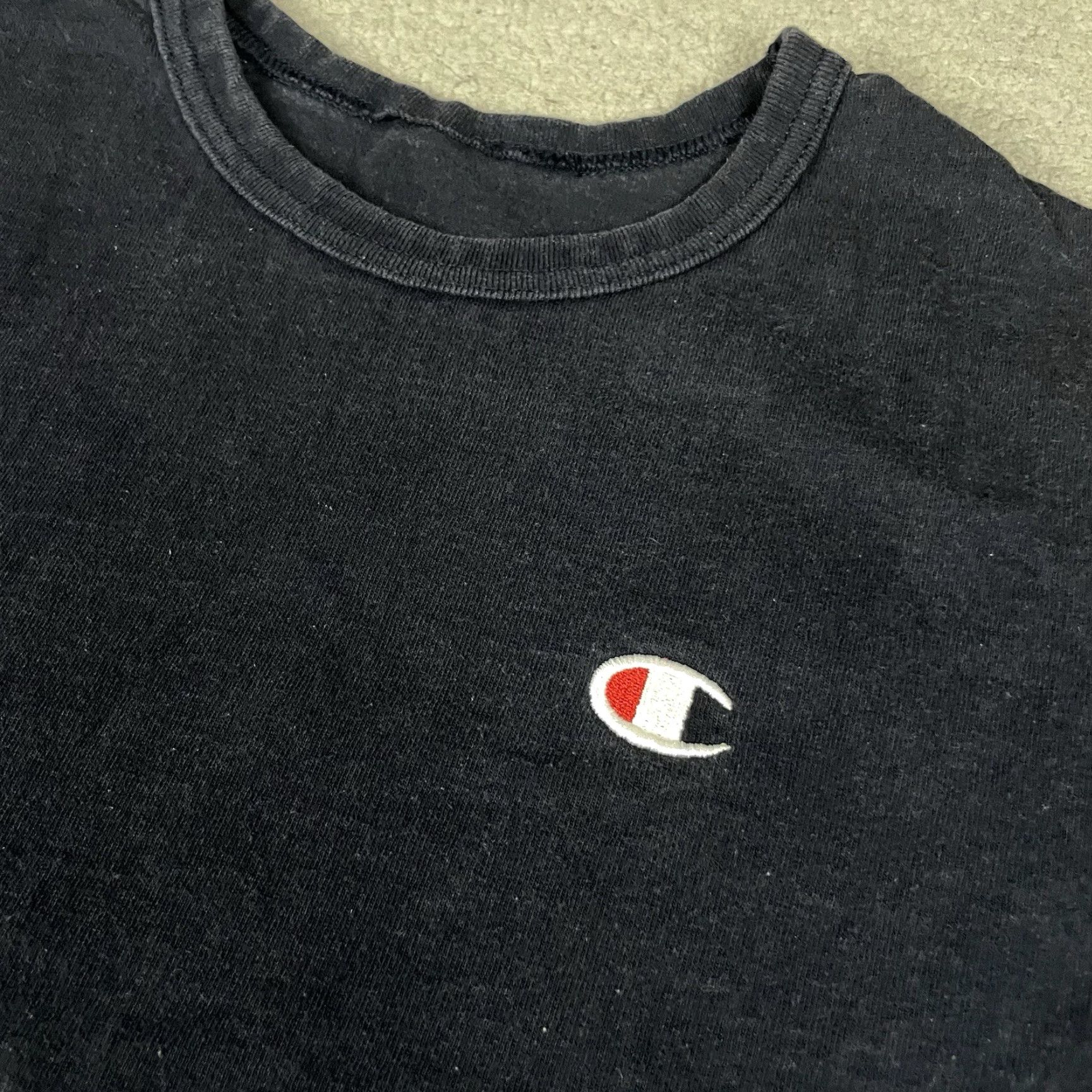 Champion Champion Shirt Mens Medium Black Crew Neck Short Sleeve Embroidered Logo Patch M - T-Shirt - Regular - Cotton - 100% - Men Size US M / EU 48-50 / 2 - 3 Thumbnail