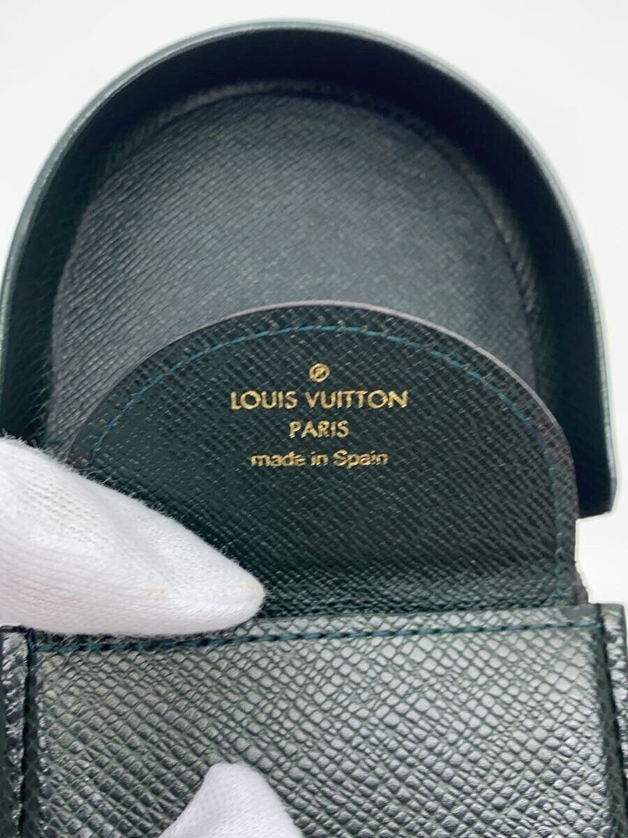 Louis Vuitton Louis Vuitton Taiga Porte Monet Cuvette Black Green Size ONE SIZE - 3 Thumbnail