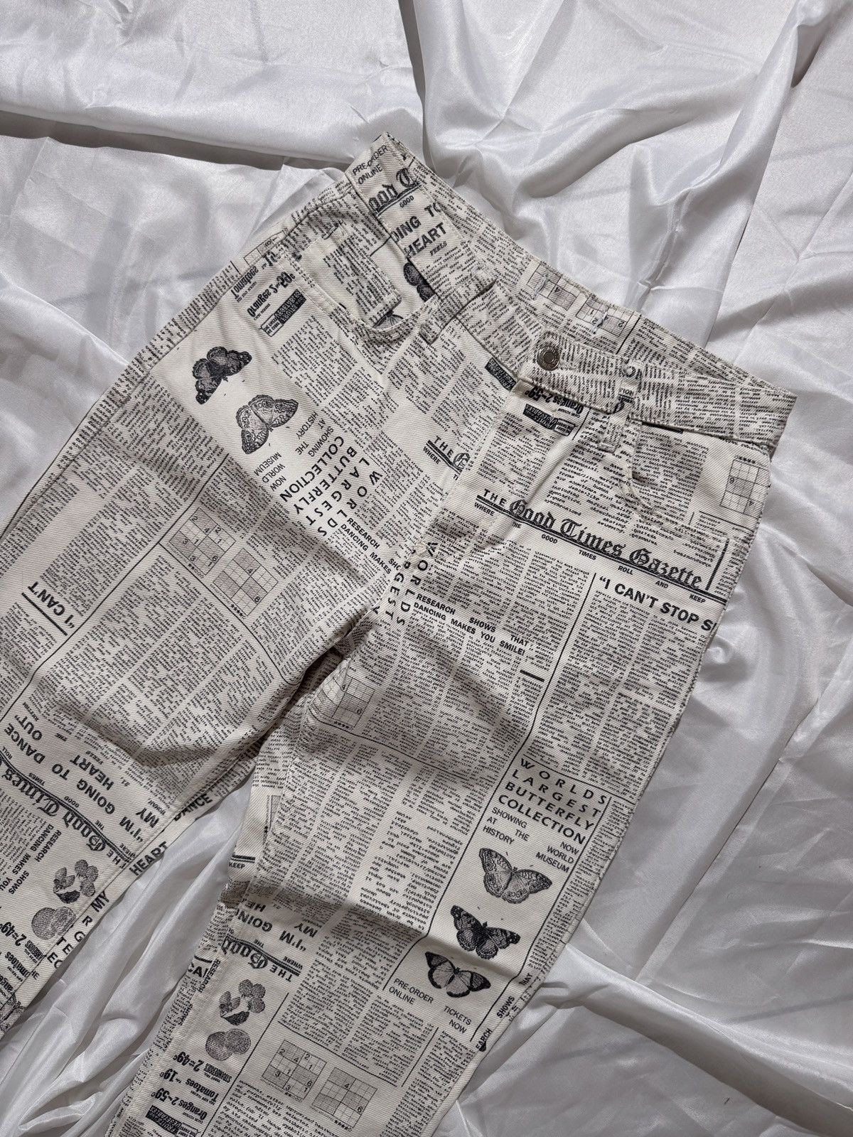 Hysteric Glamour Gazette Printed Vintage Bootcut Jeans (John Galliano style) Size 27" / US 4 / IT 40 - 4 Thumbnail