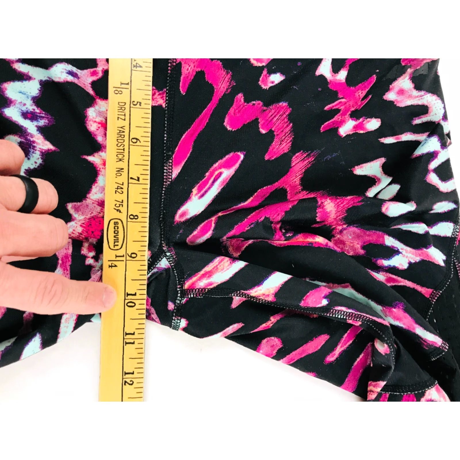 Avia VINTAGE Avia Yoga Pants Women's M Black Capri Stretch Waistband Geometric Athletic Activewear 90s Mens Womens? Size 32" / US 10 / IT 46 - 4 Thumbnail