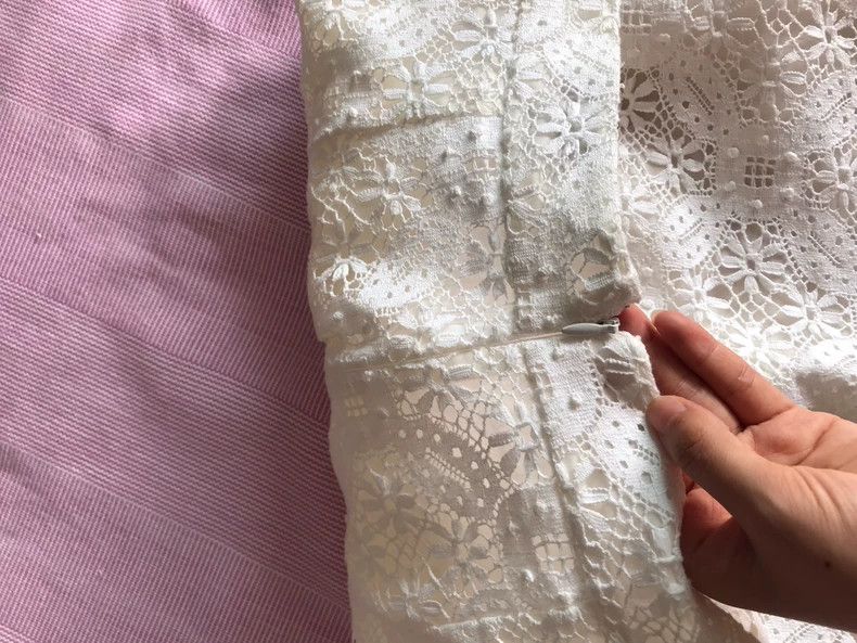 Alexander McQueen Alexander McQUEEN size 38 Non elastic lace skirt 2505-Next Size 28" / US 6 / IT 42 - 4 Thumbnail